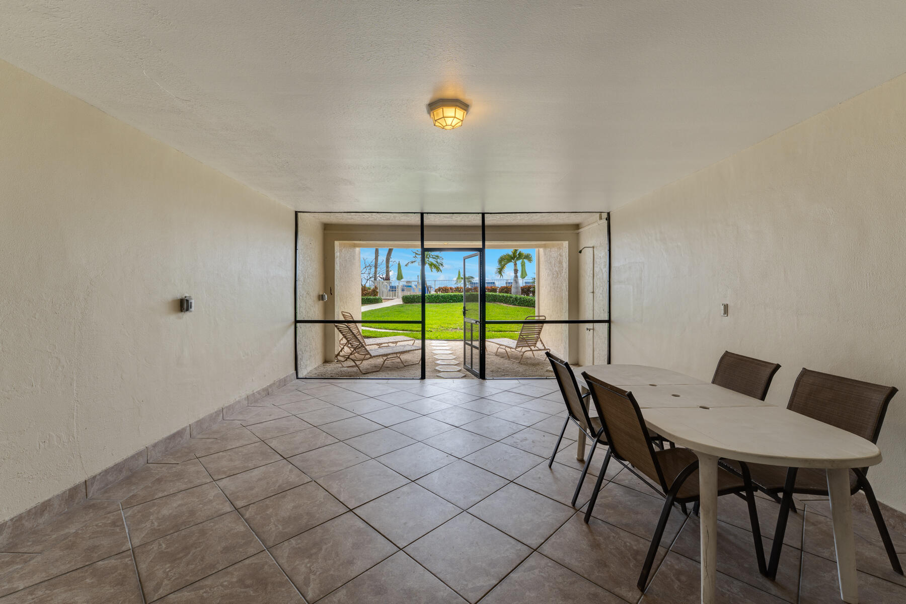 1133 W Ocean Drive Unit: 10