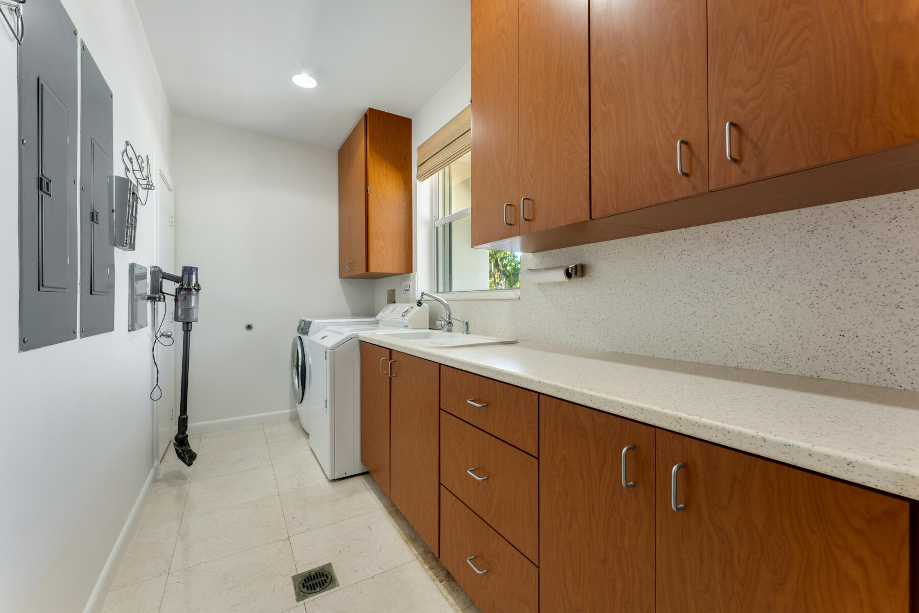 137 Sapodilla Drive