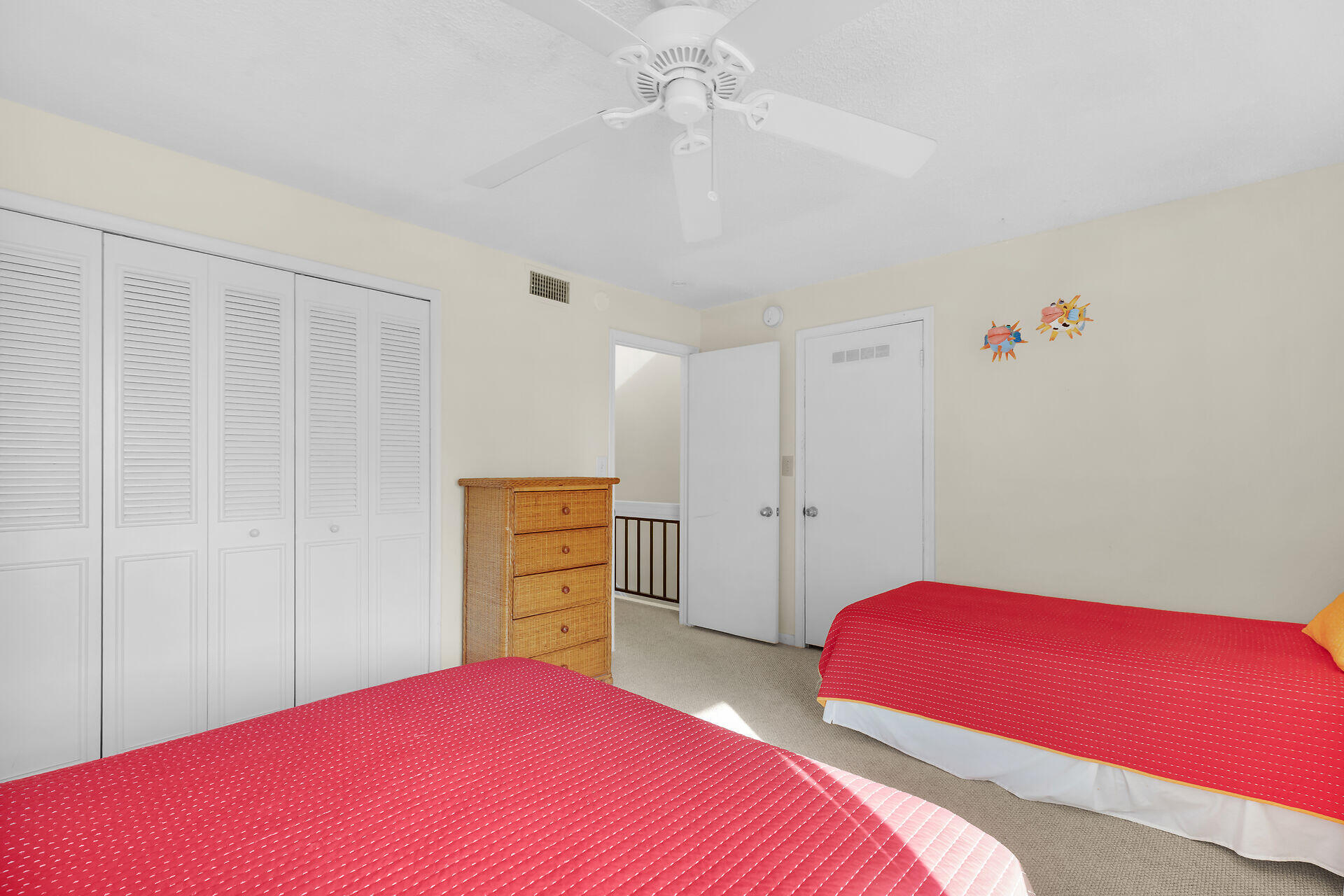 601 W Ocean Drive Unit: 410