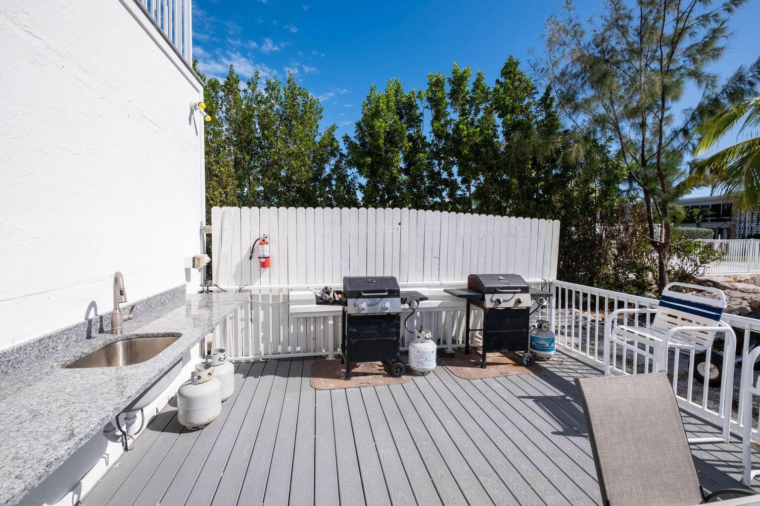 601 W Ocean Drive Unit: 410