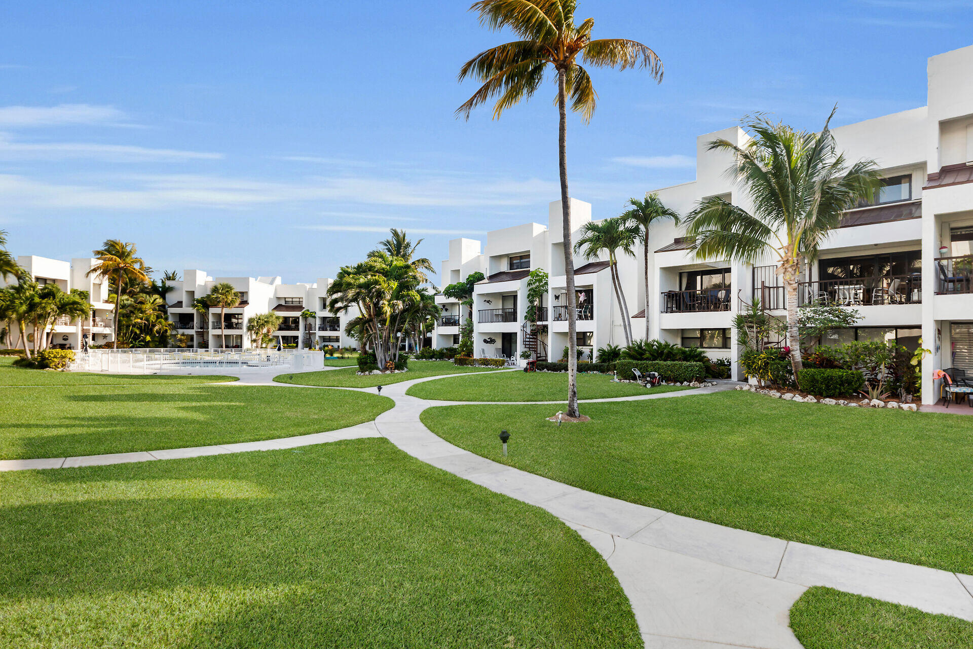601 W Ocean Drive Unit: 410