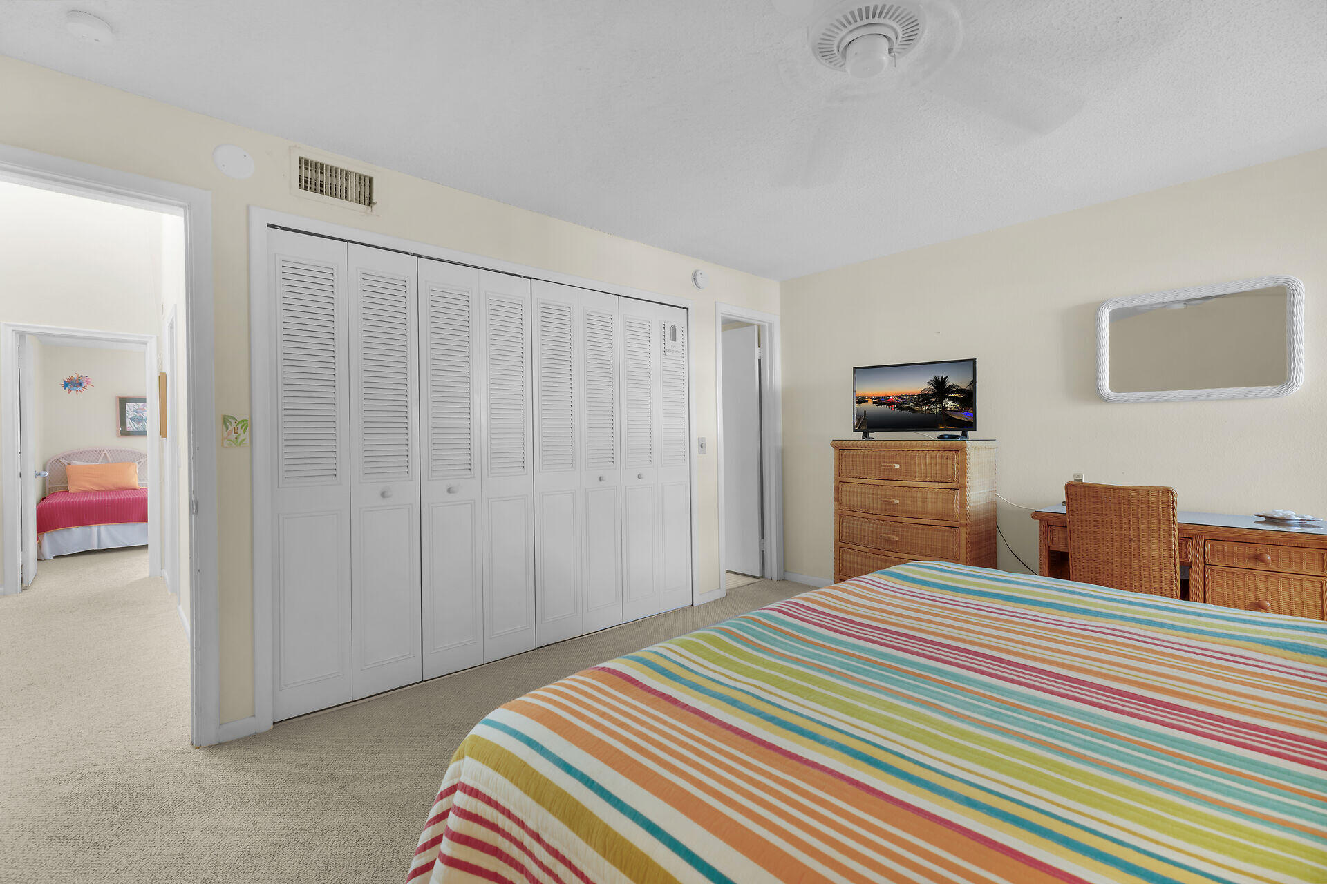 601 W Ocean Drive Unit: 410