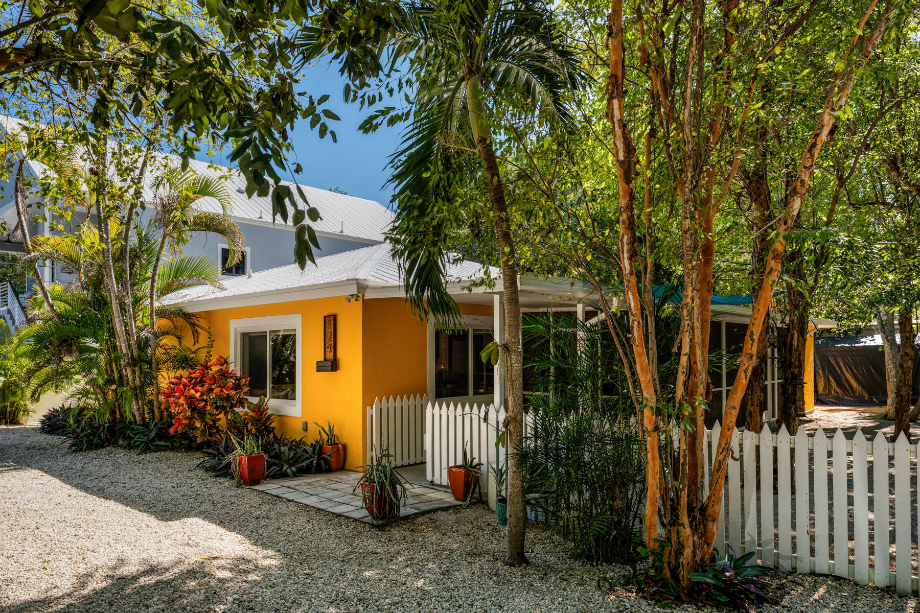 129 Artic Avenue