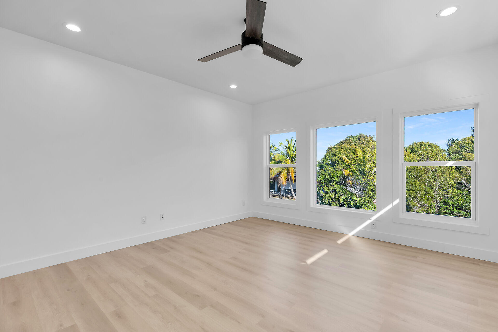 1547 Gardenia Lane