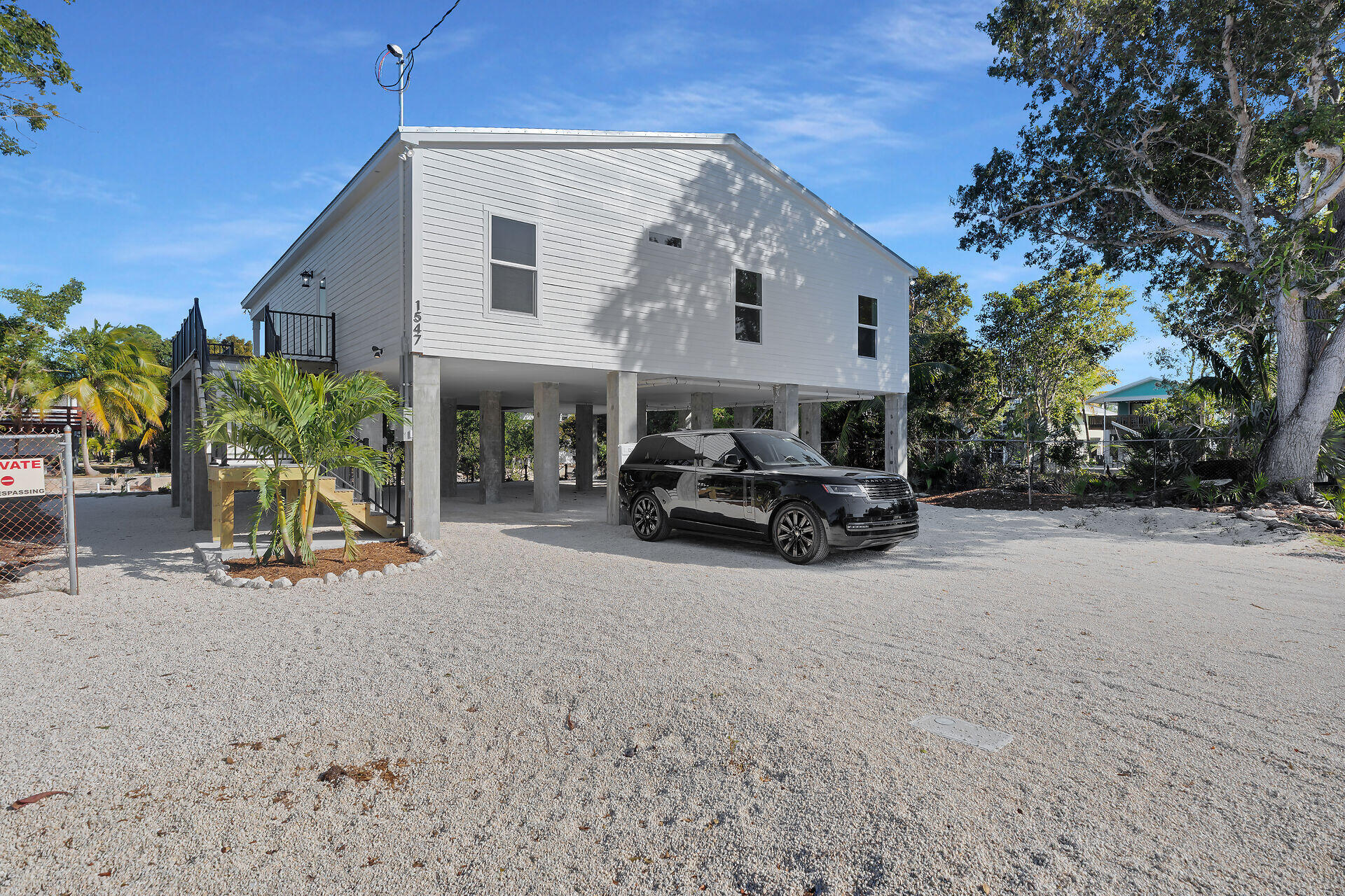 1547 Gardenia Lane
