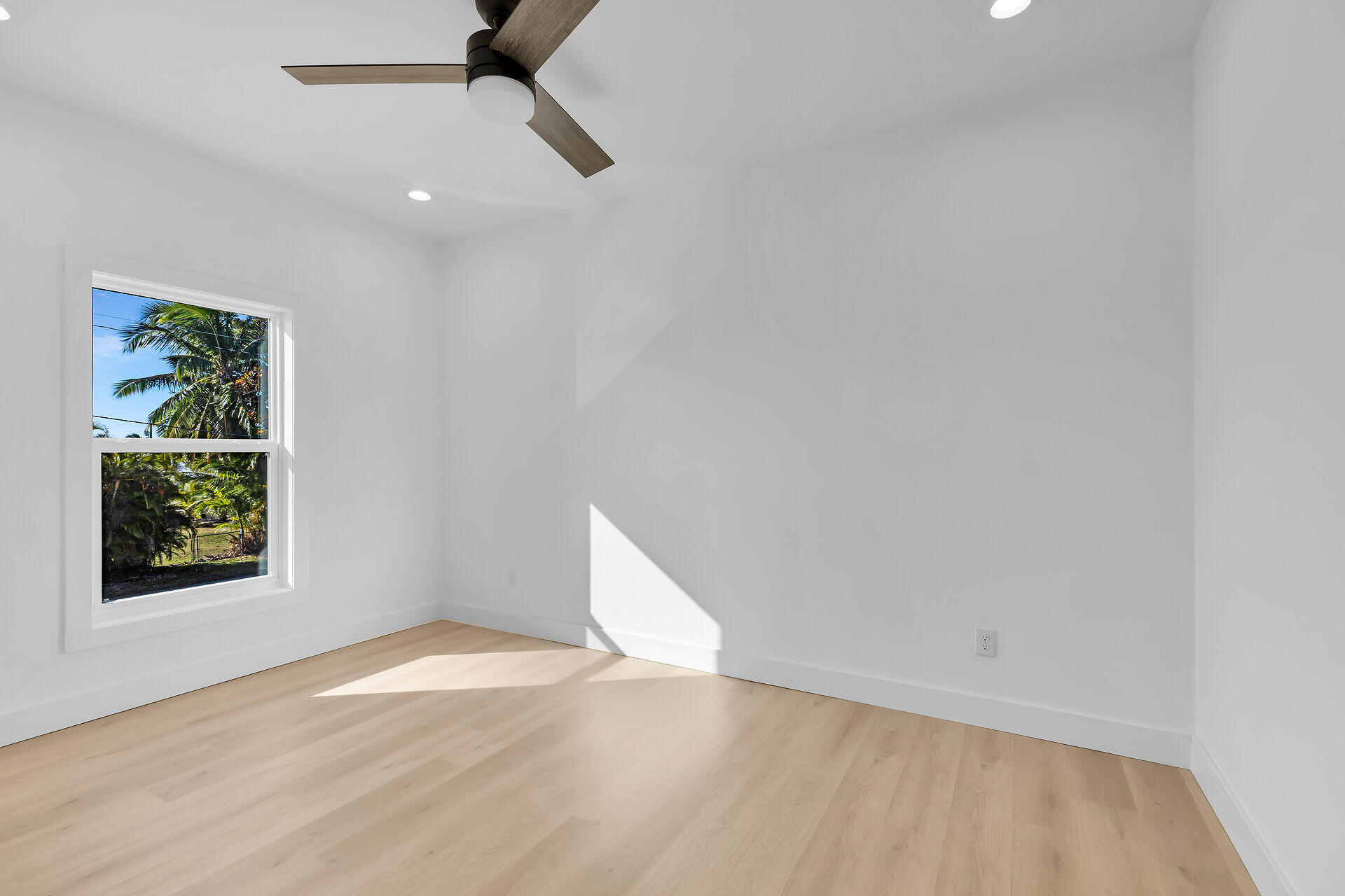 1547 Gardenia Lane