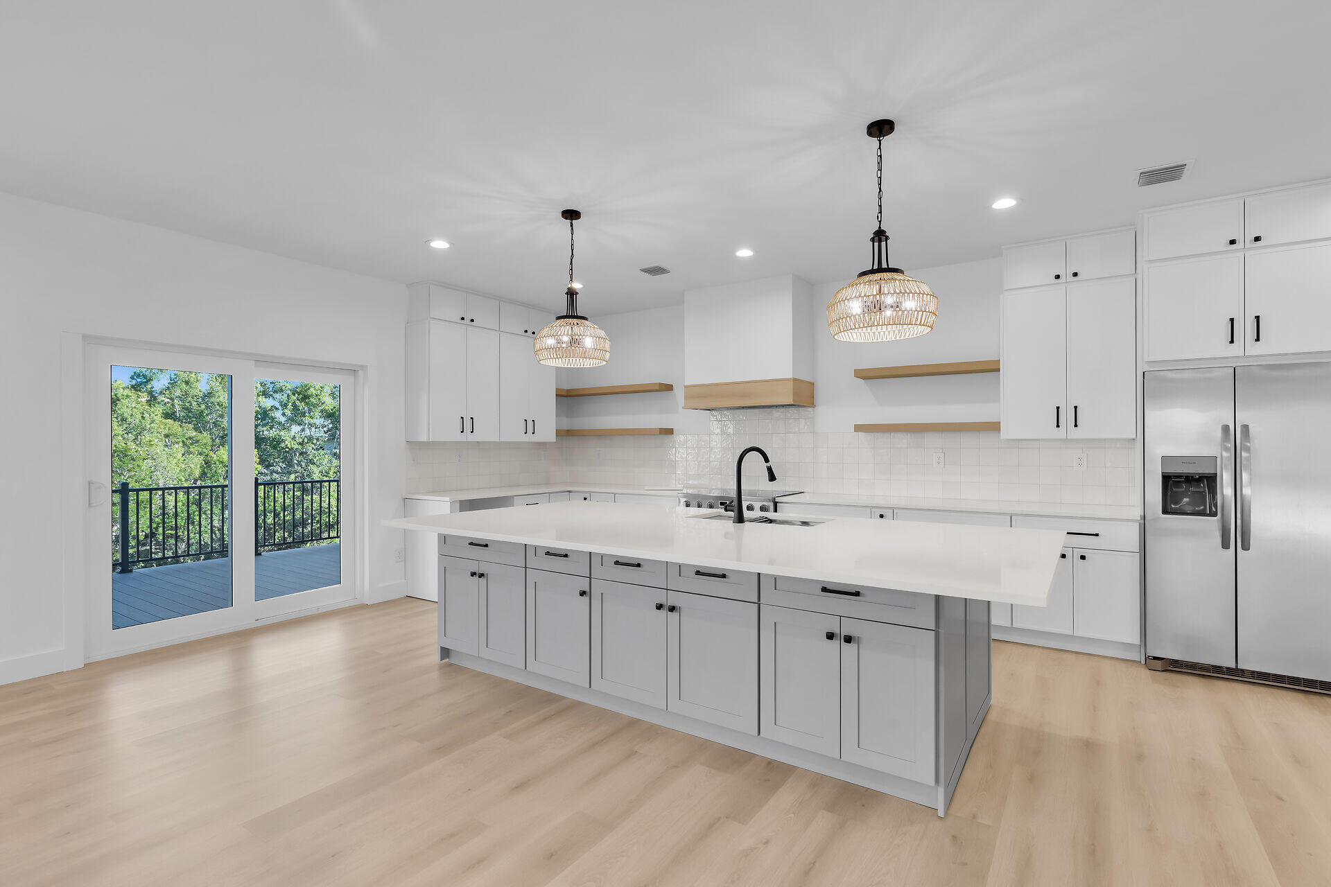 1547 Gardenia Lane