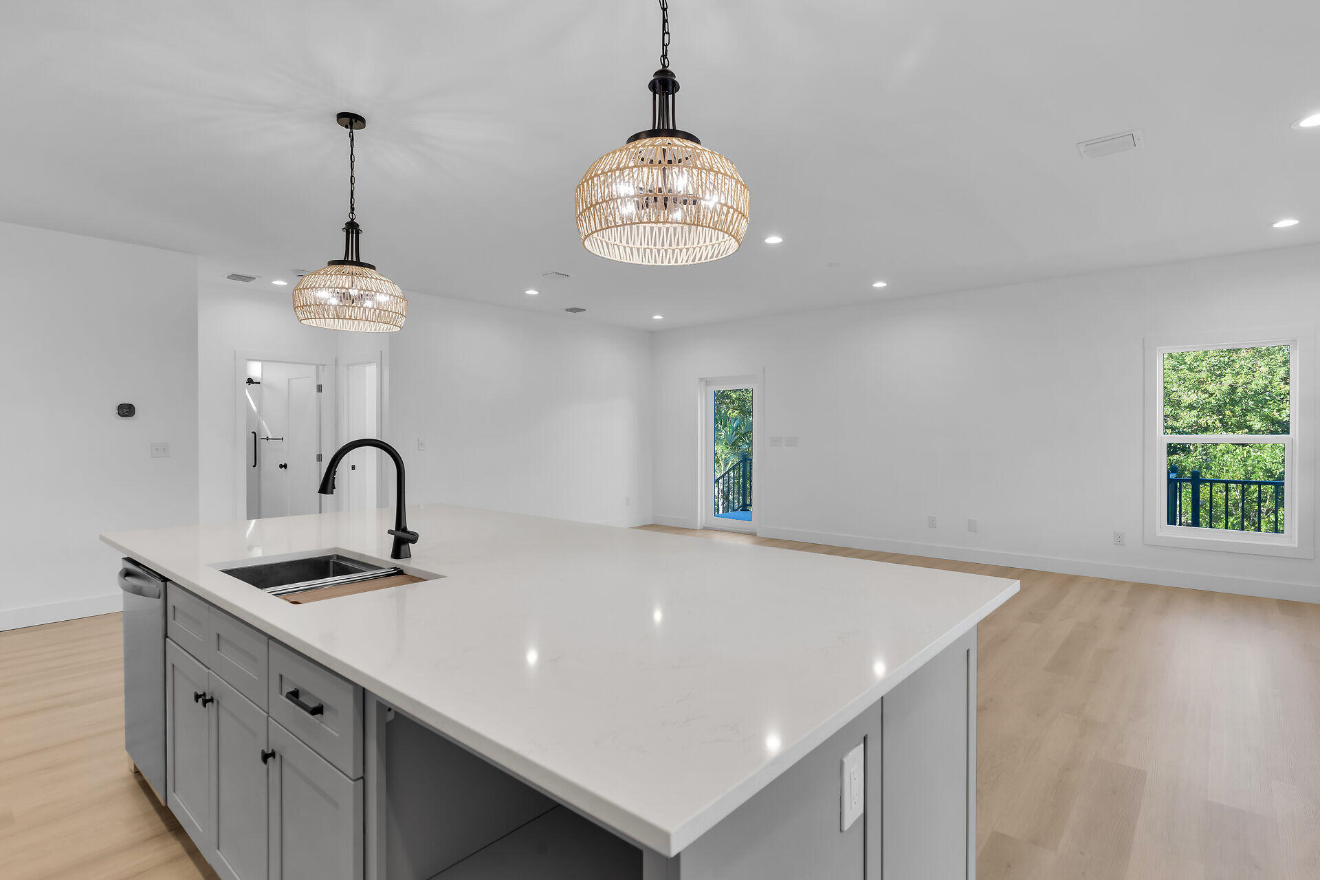 1547 Gardenia Lane
