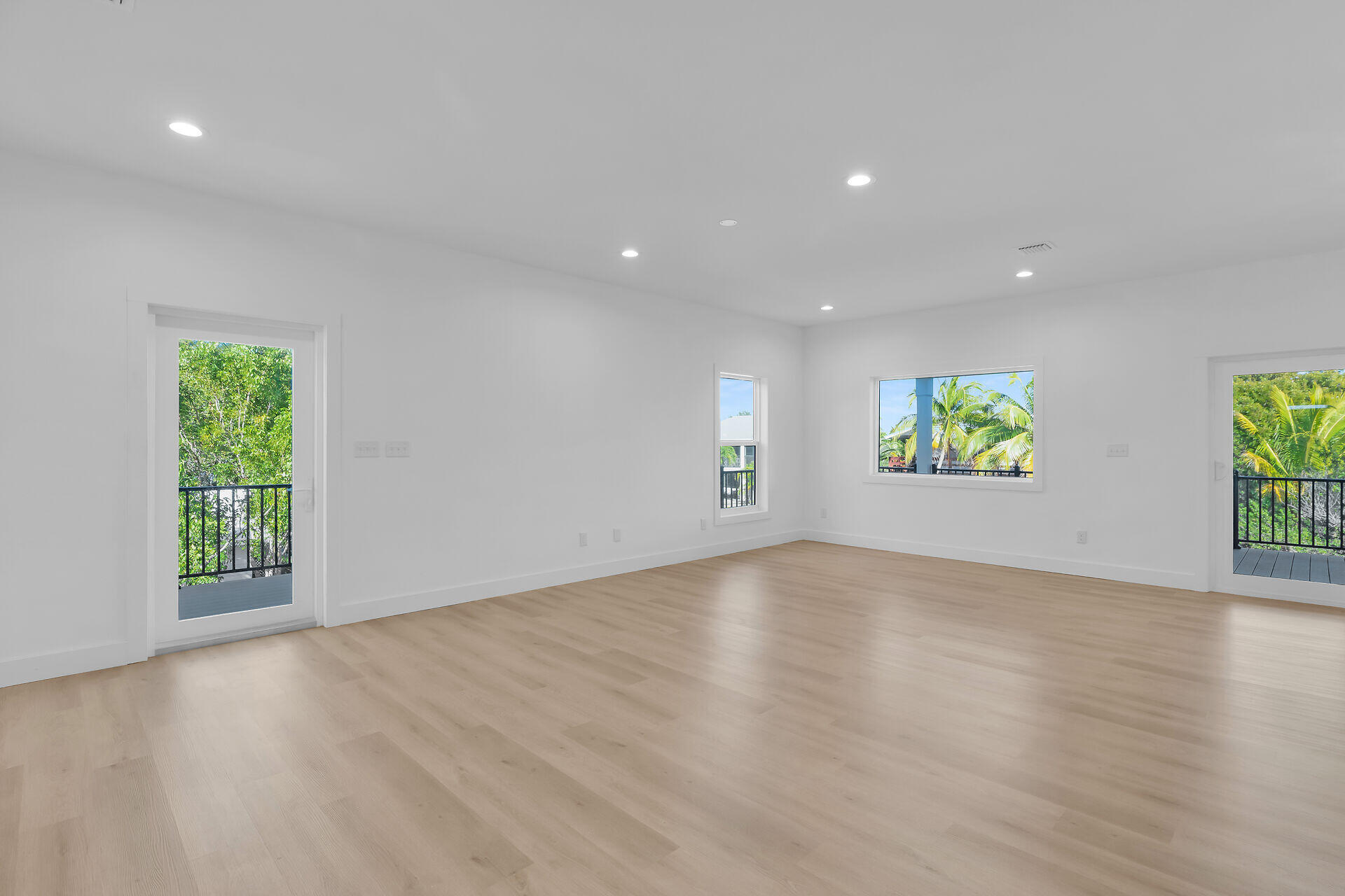 1547 Gardenia Lane
