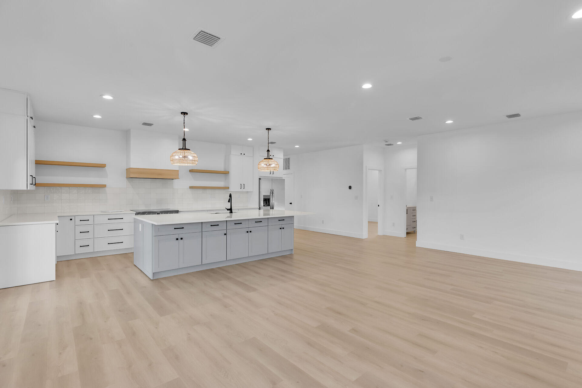1547 Gardenia Lane