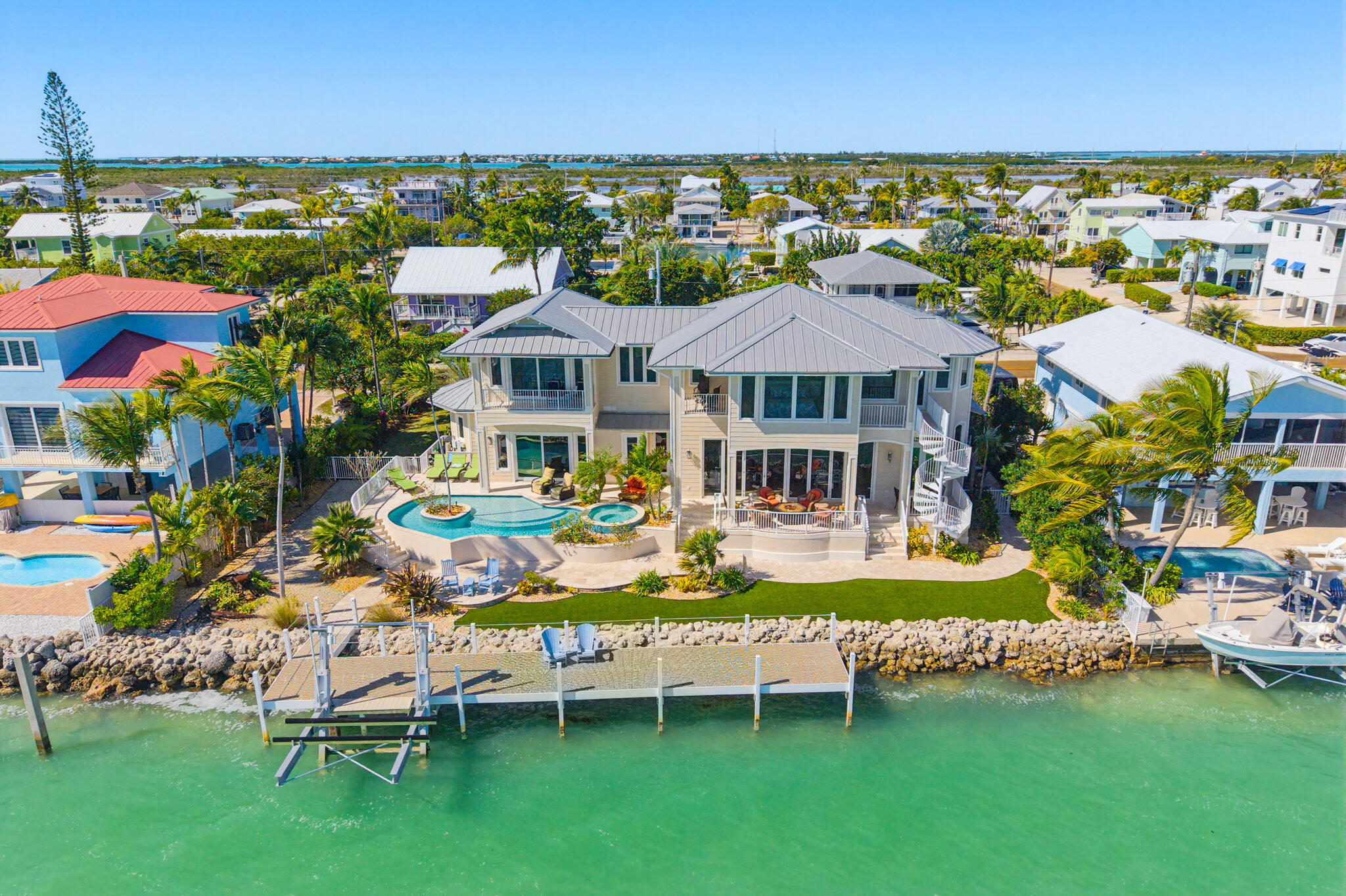 421 La Fitte Road