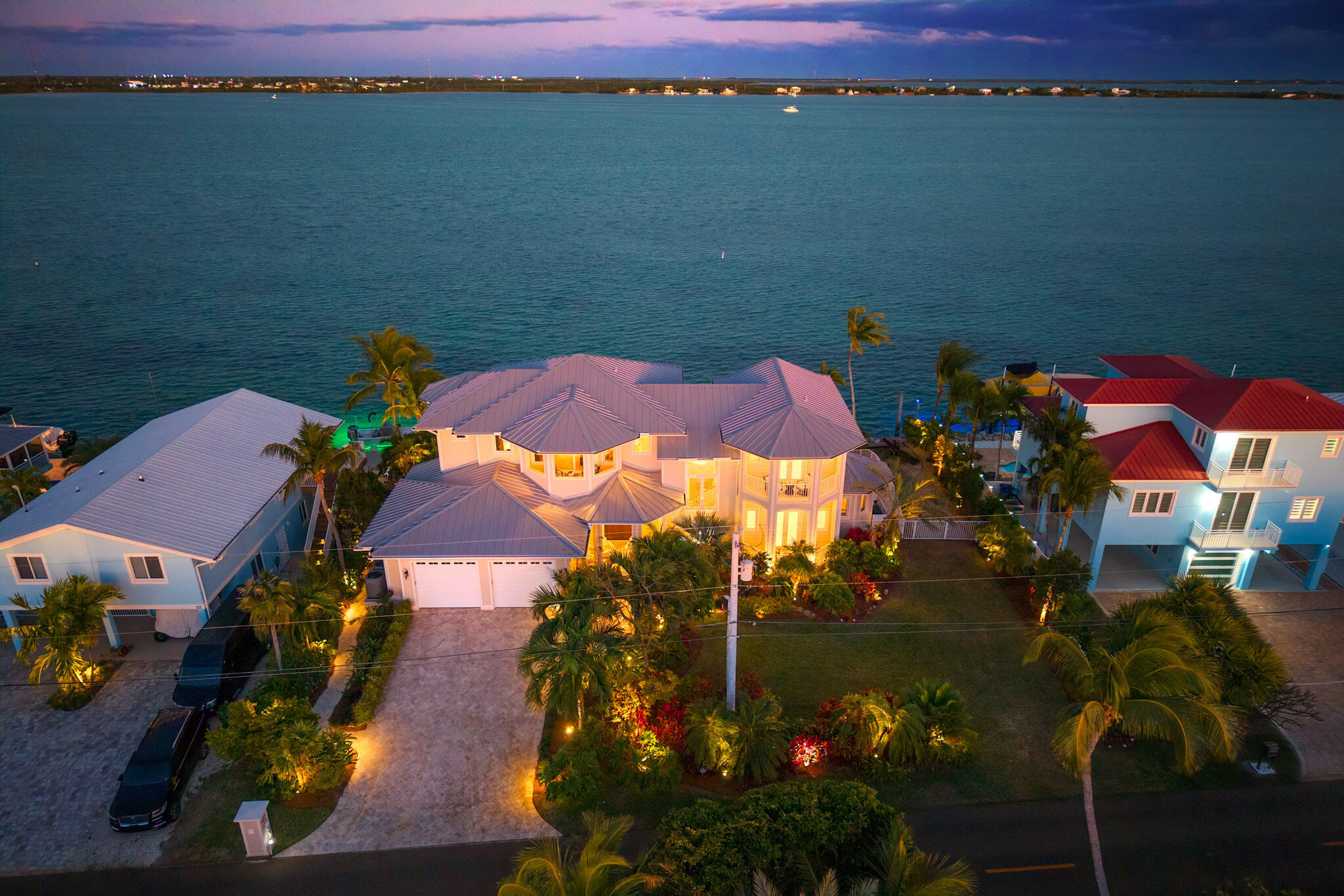 421 La Fitte Road