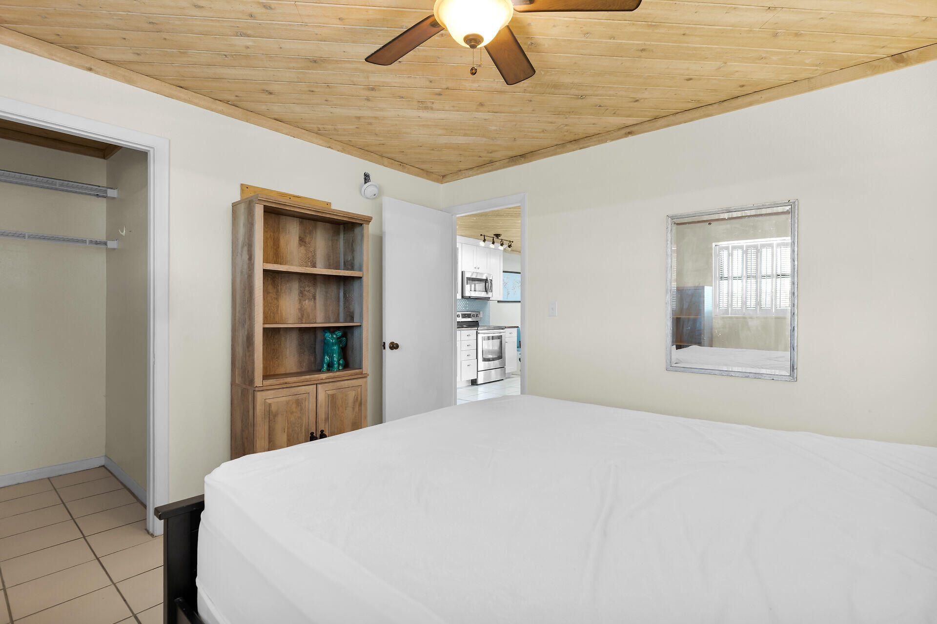 119 Cortez Drive Unit: APT G11