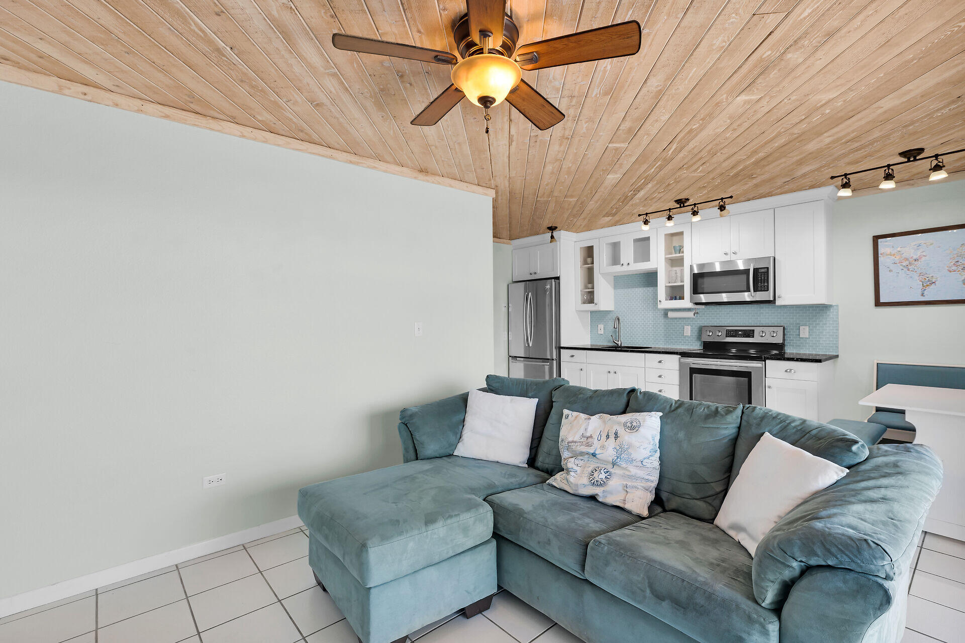 119 Cortez Drive Unit: APT G11