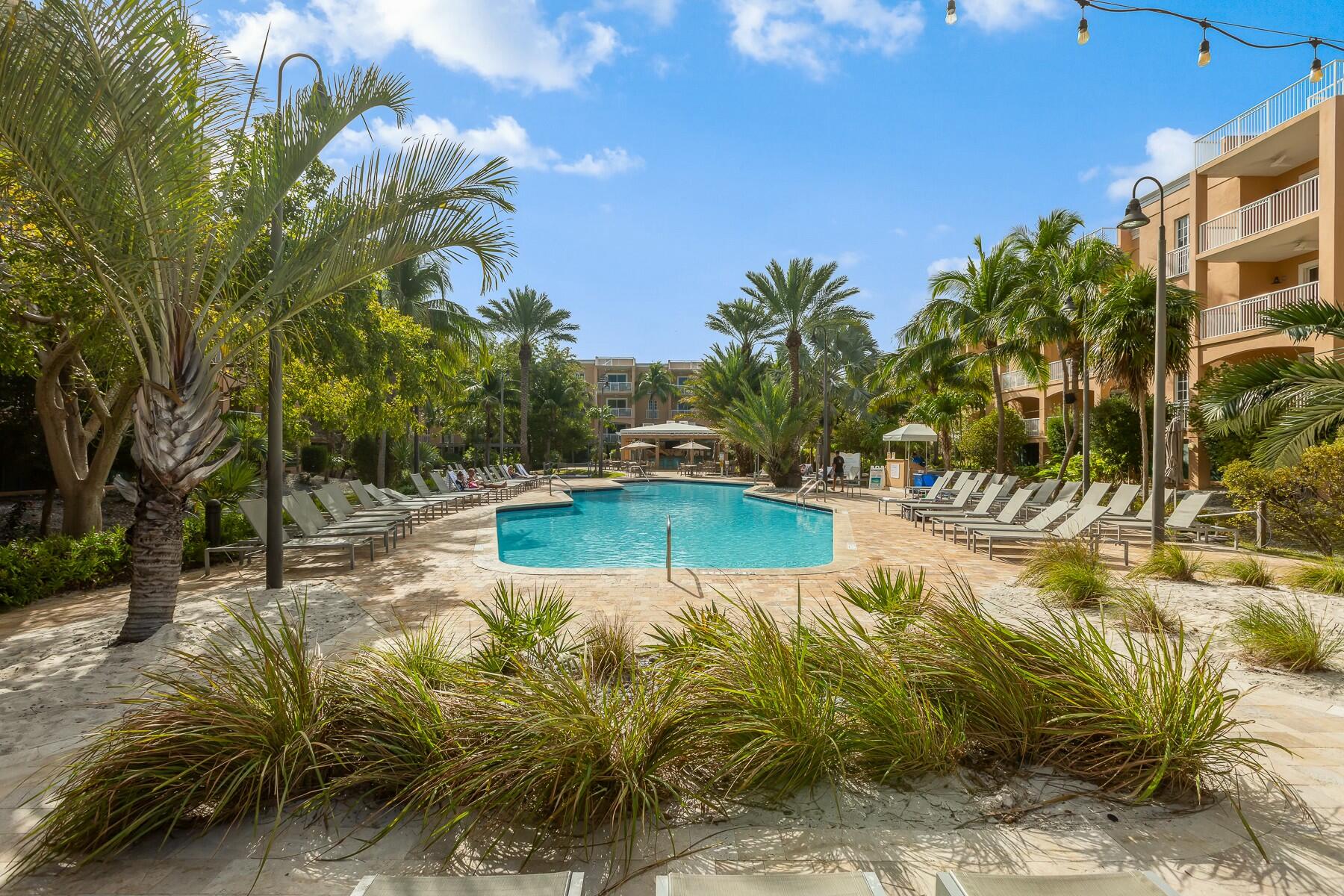 3841 N Roosevelt Boulevard Unit: 121