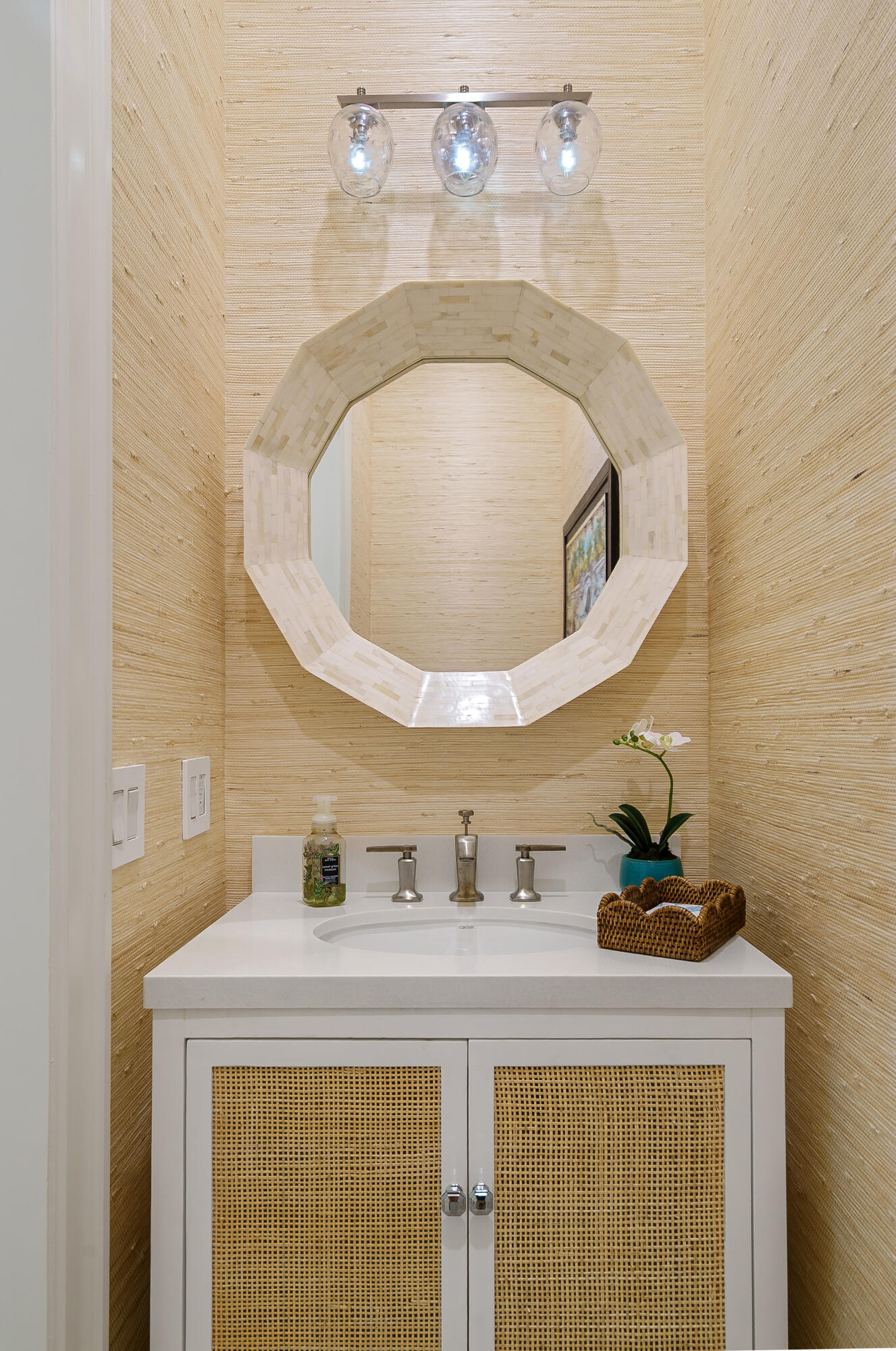 134 N Rolling Hill Road