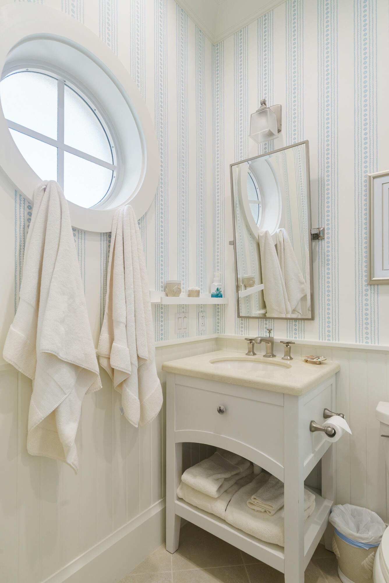 134 N Rolling Hill Road