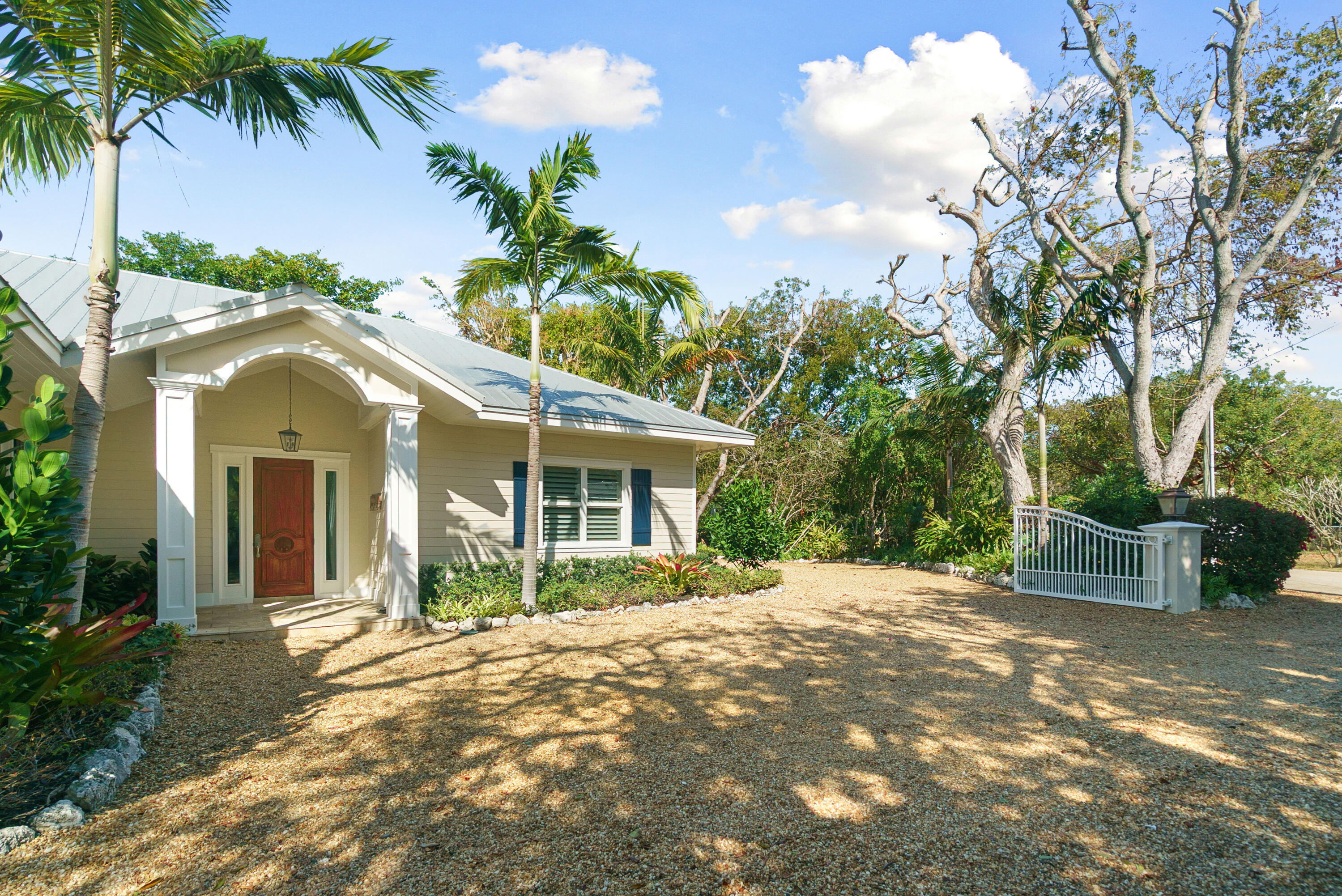 134 N Rolling Hill Road