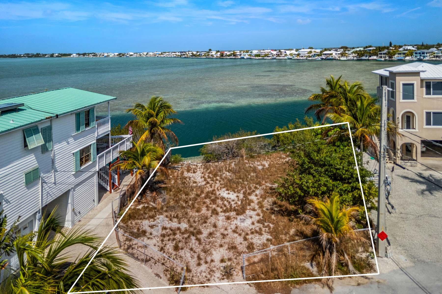 00000 Lagoon Drive