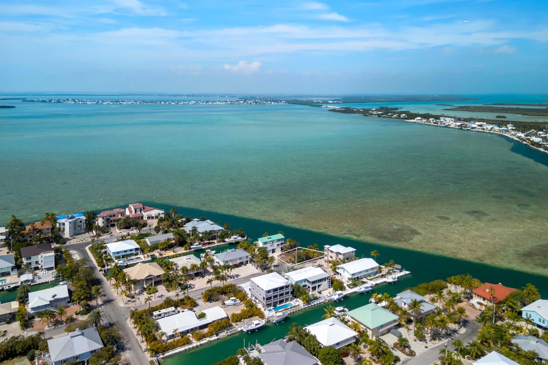 00000 Lagoon Drive
