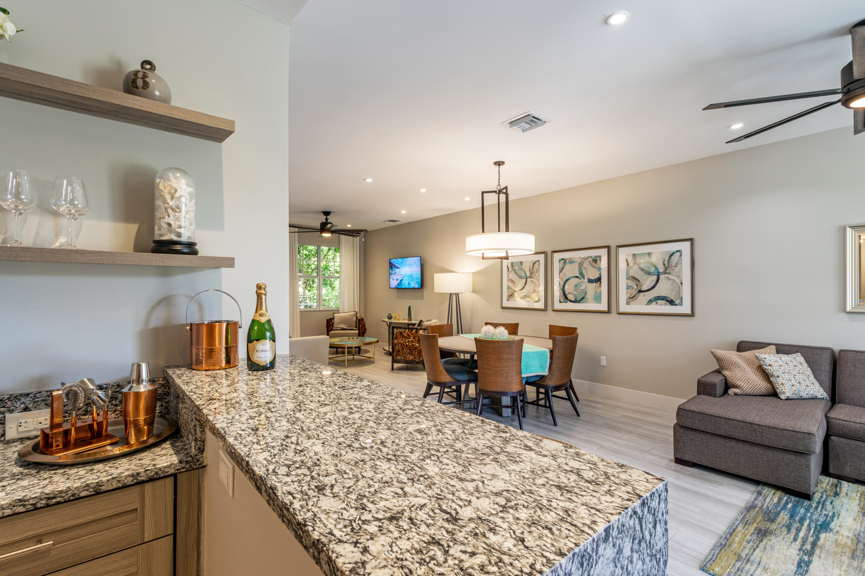 19 W Playa Largo Boulevard