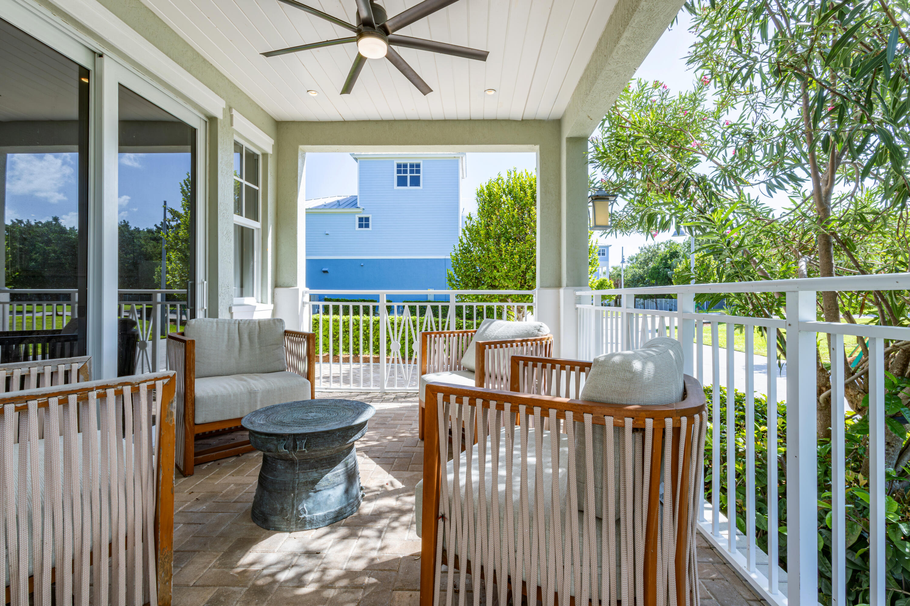 19 W Playa Largo Boulevard