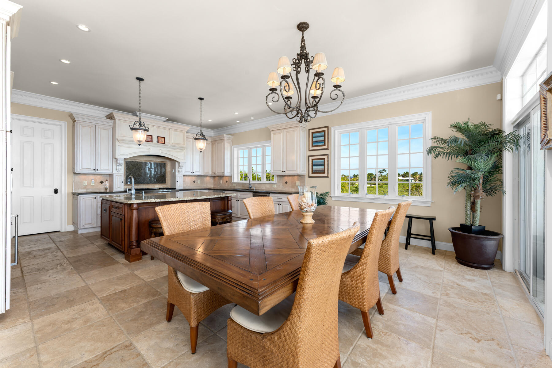 24 Cannon Royal Drive