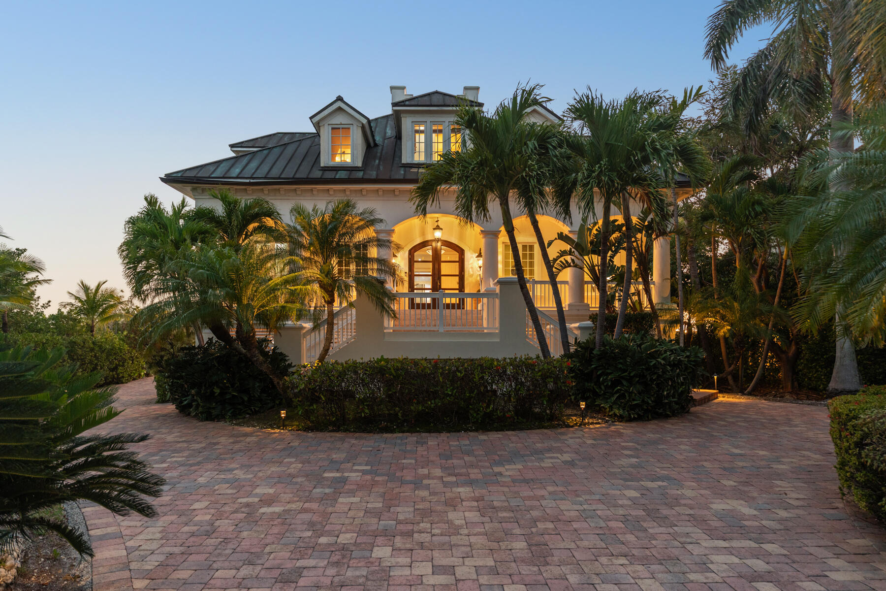 24 Cannon Royal Drive