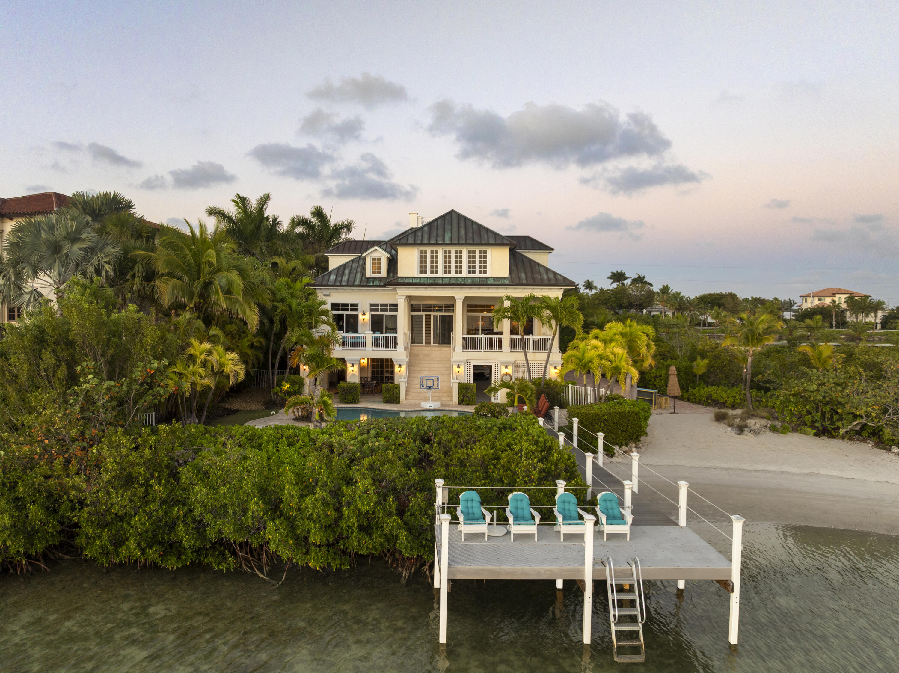 24 Cannon Royal Drive