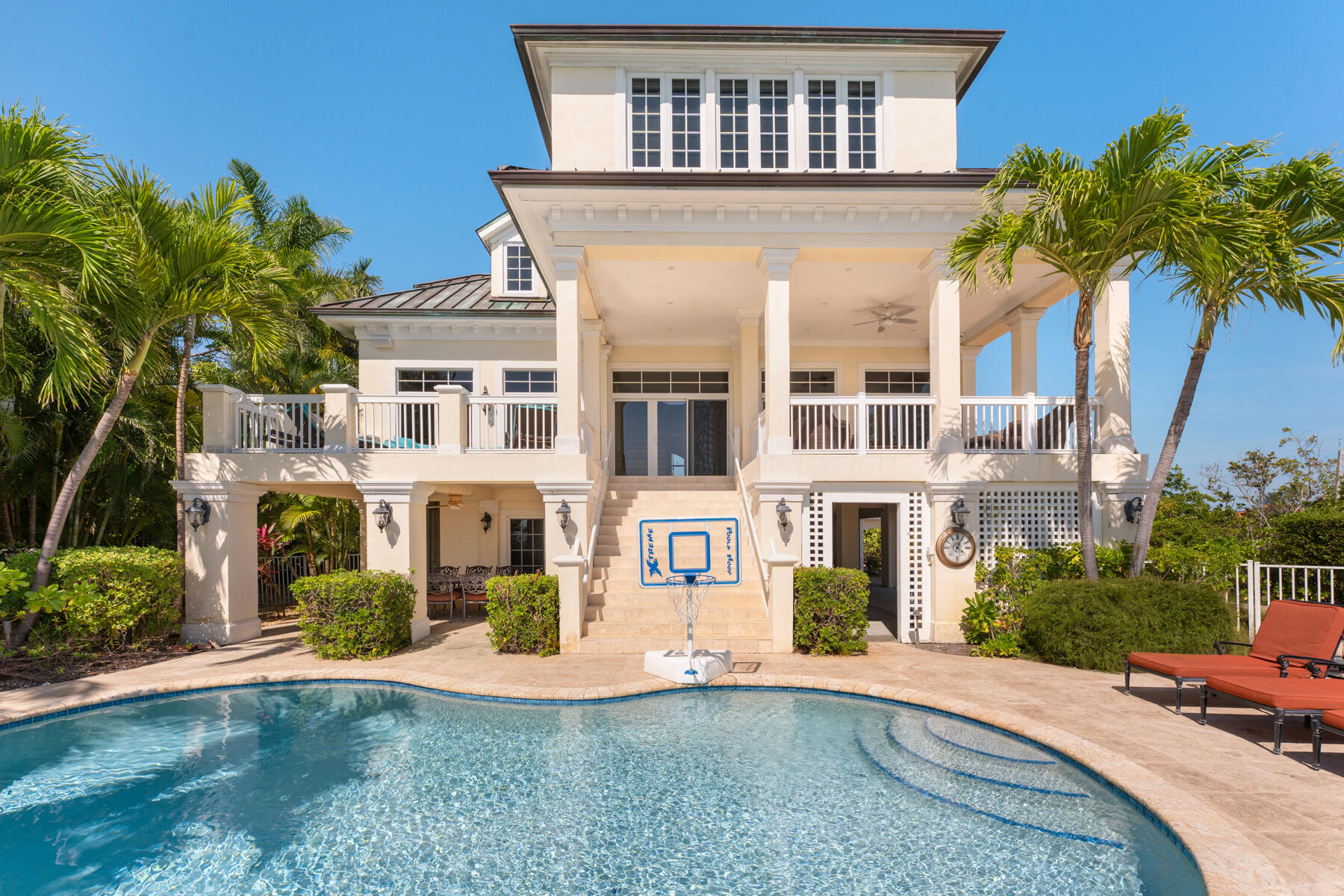 24 Cannon Royal Drive