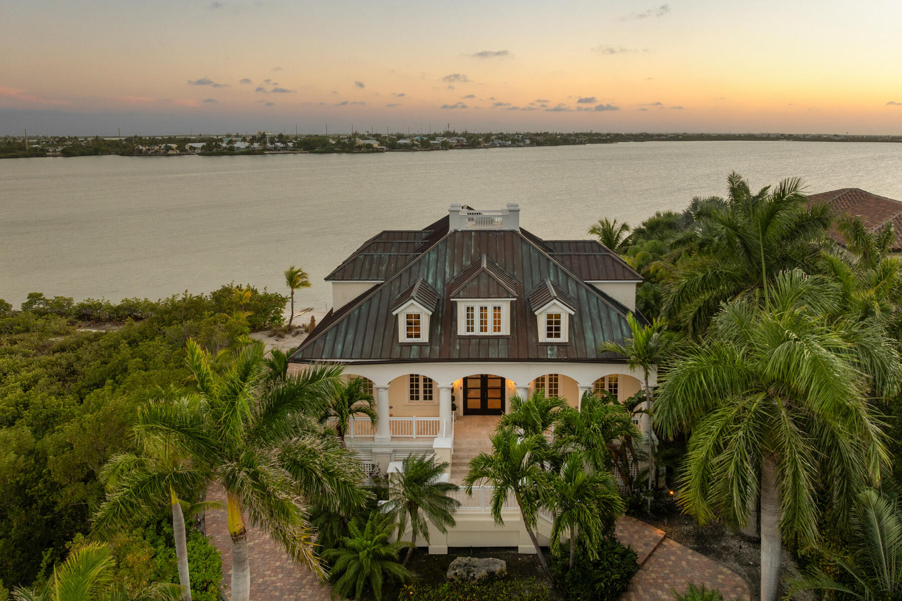 24 Cannon Royal Drive