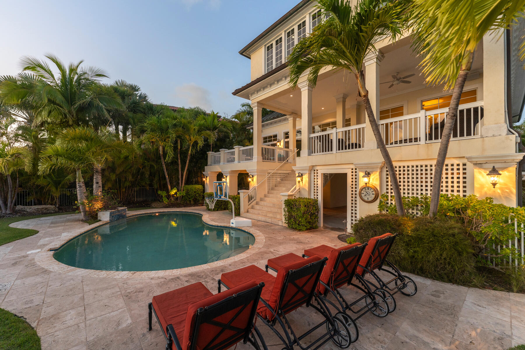 24 Cannon Royal Drive