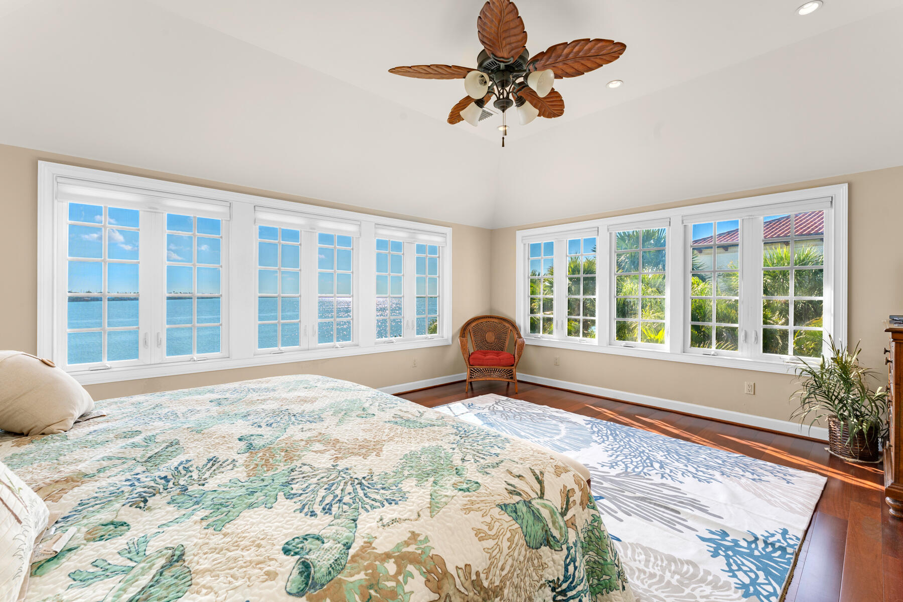 24 Cannon Royal Drive