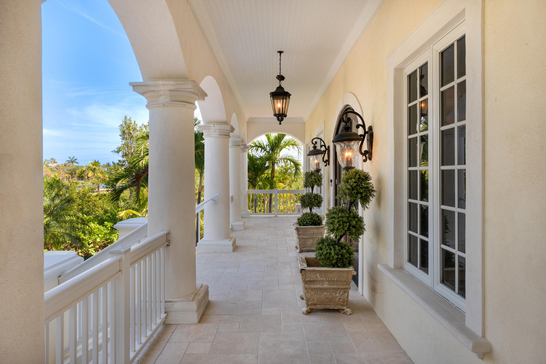 24 Cannon Royal Drive