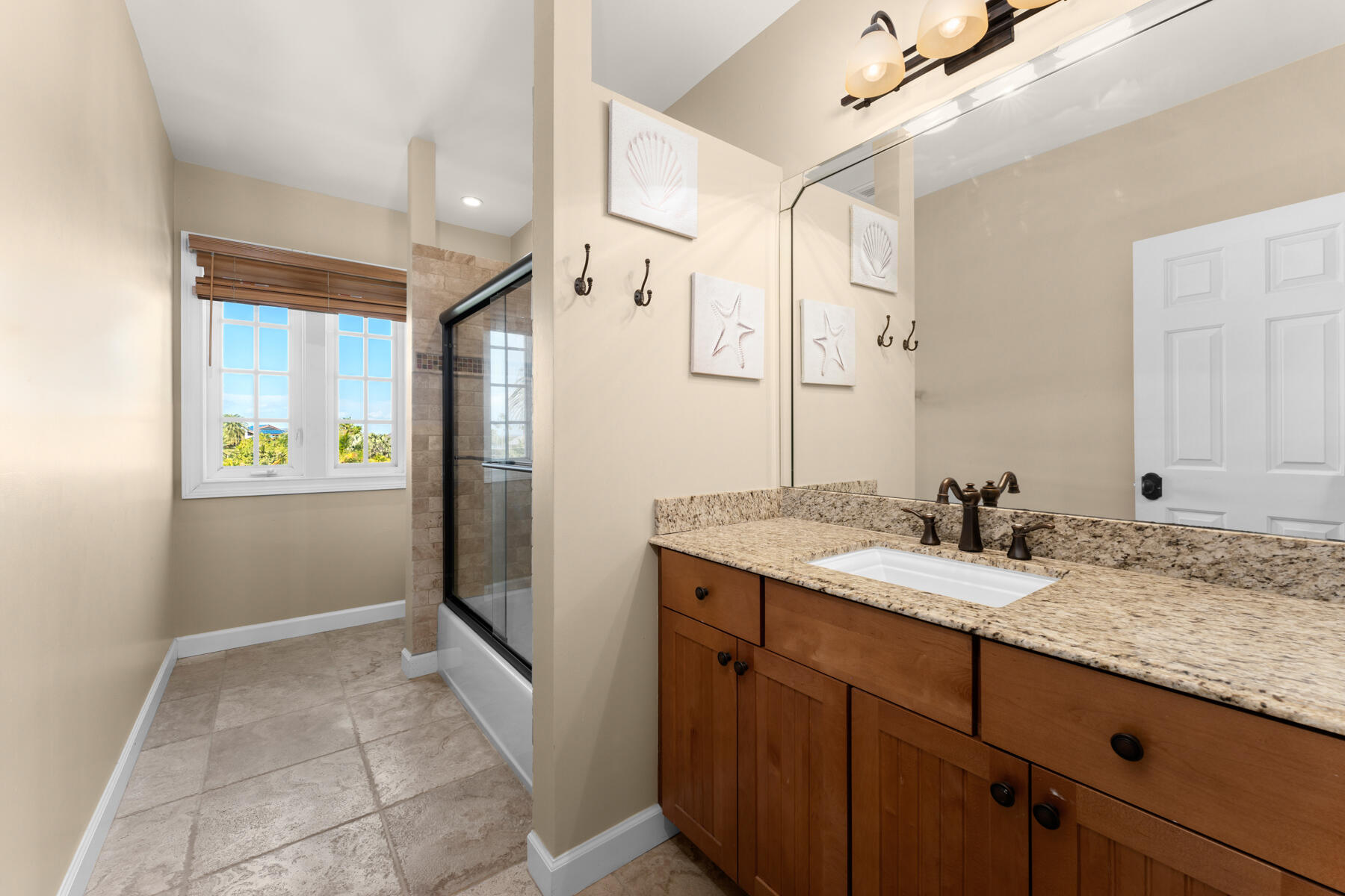 24 Cannon Royal Drive