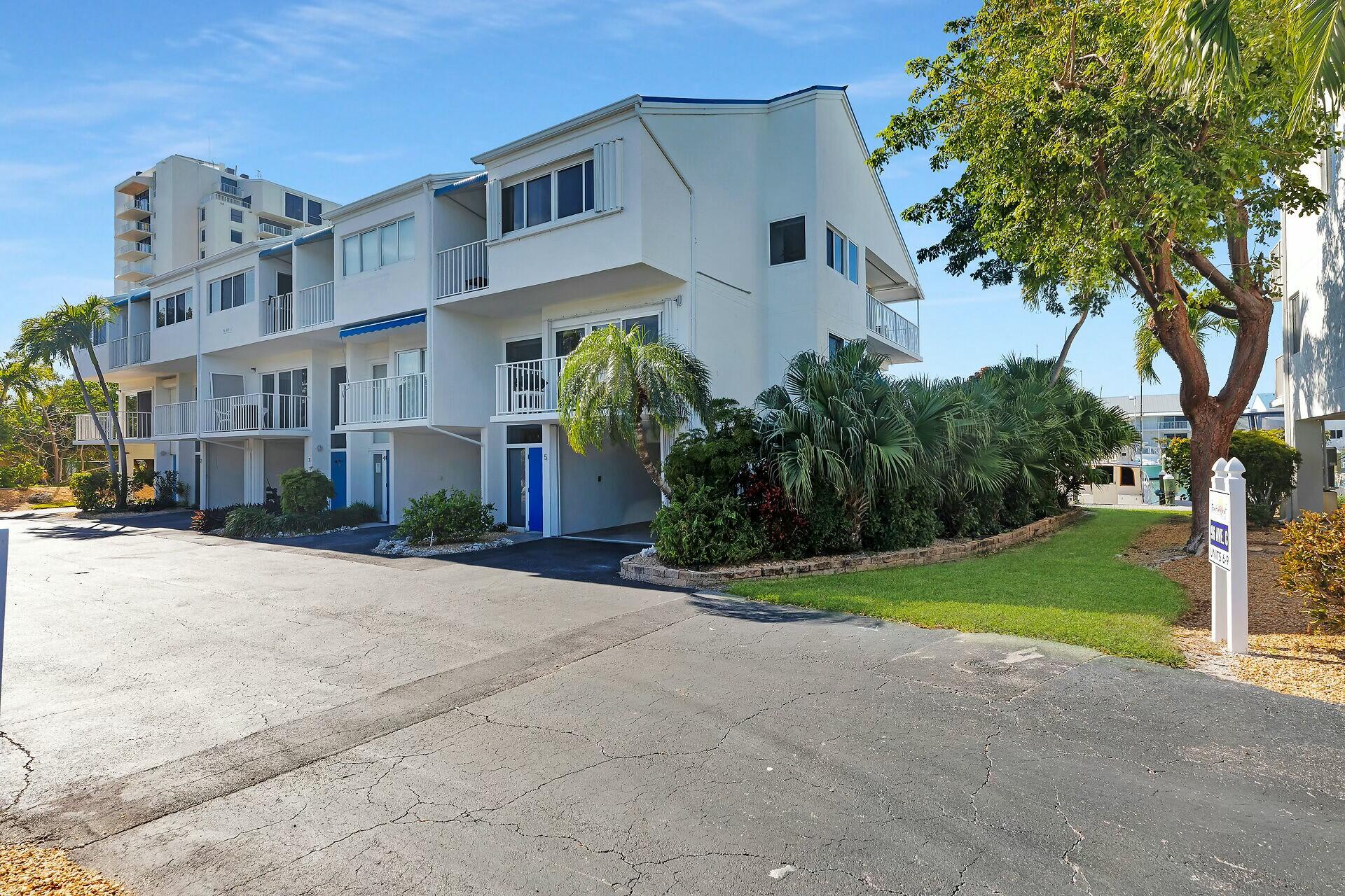 96 Avenue C Unit: 5