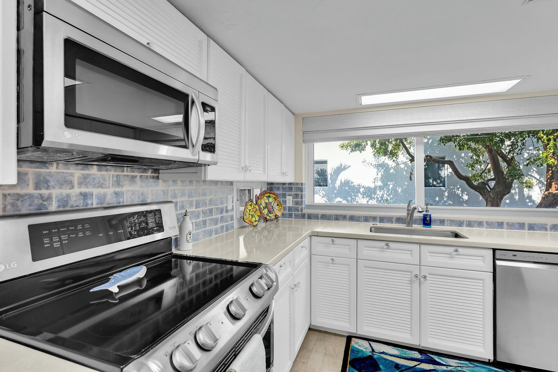 96 Avenue C Unit: 5