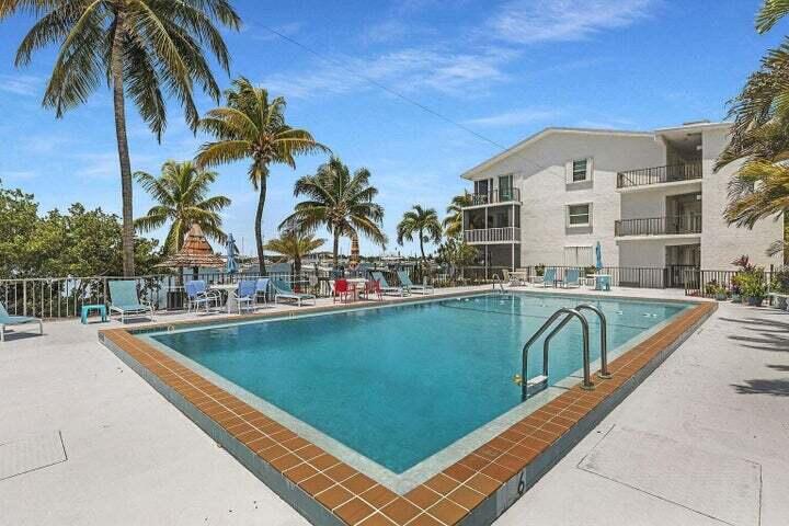 1217 Sombrero Boulevard Unit: 31