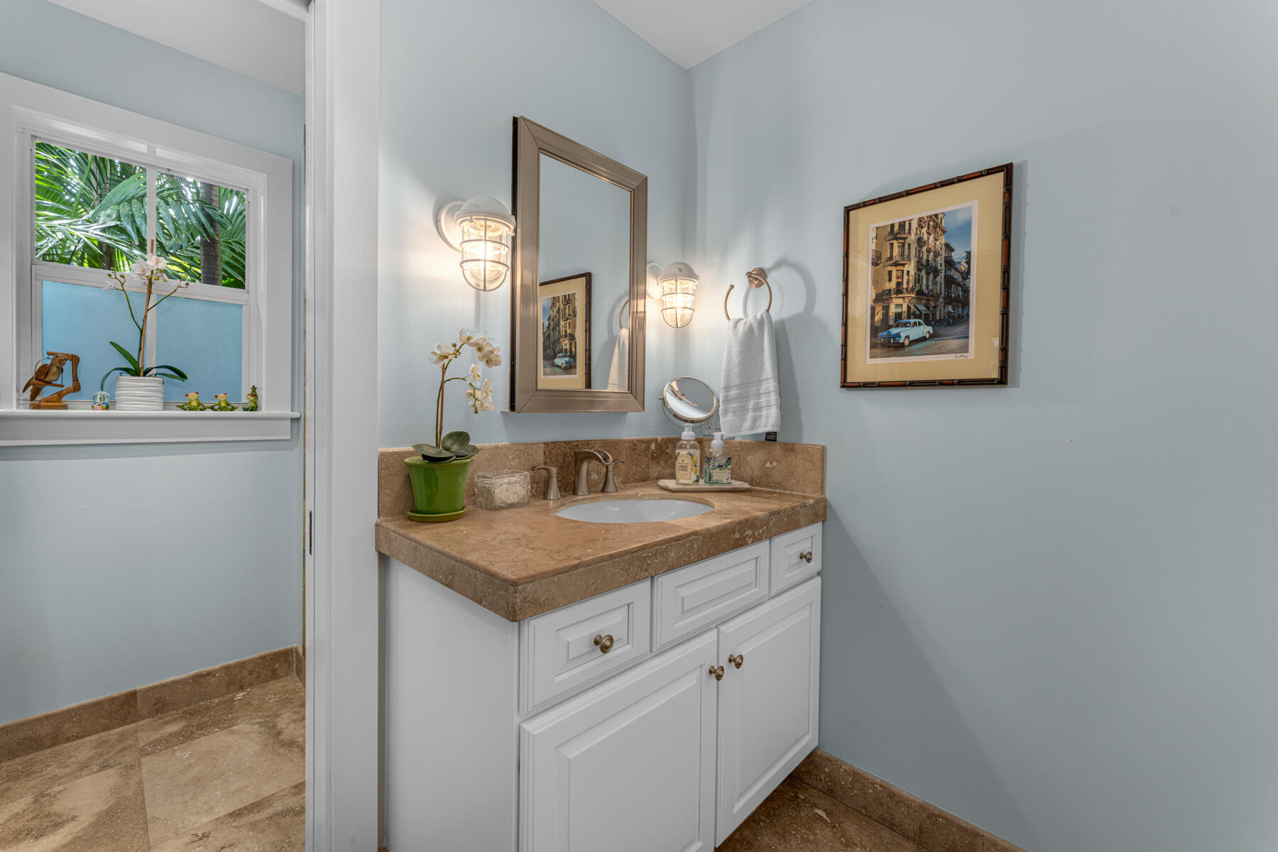 1020 Von Phister Street