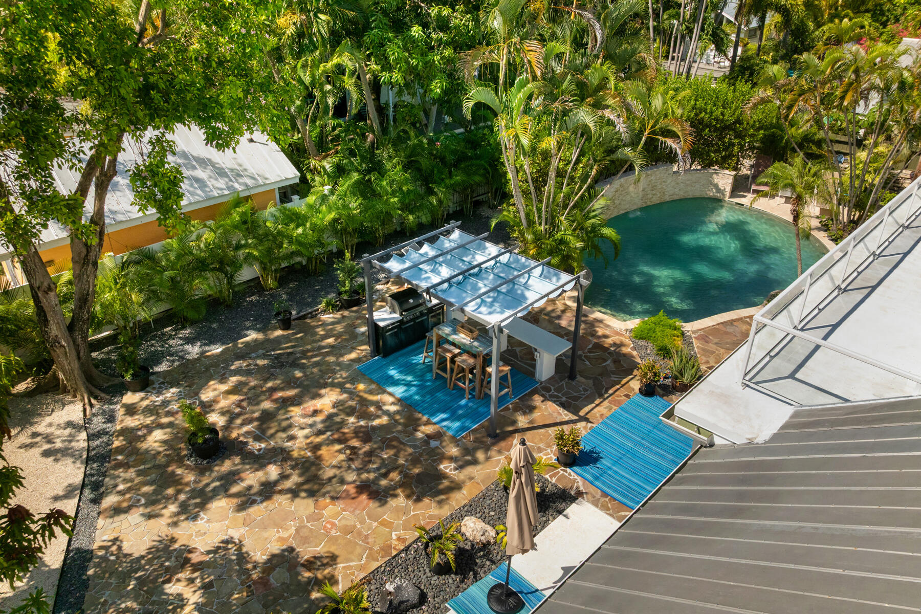 1610 Von Phister Street