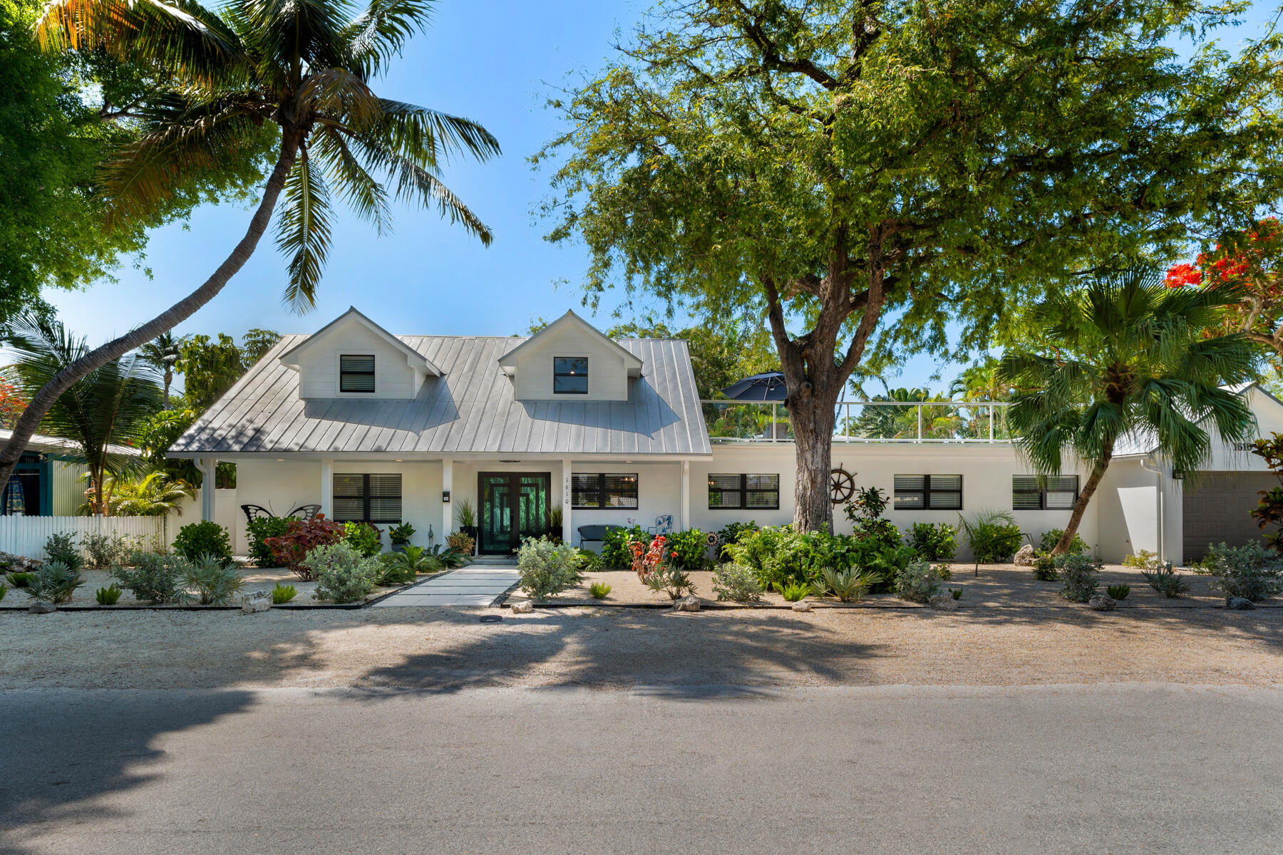 1610 Von Phister Street