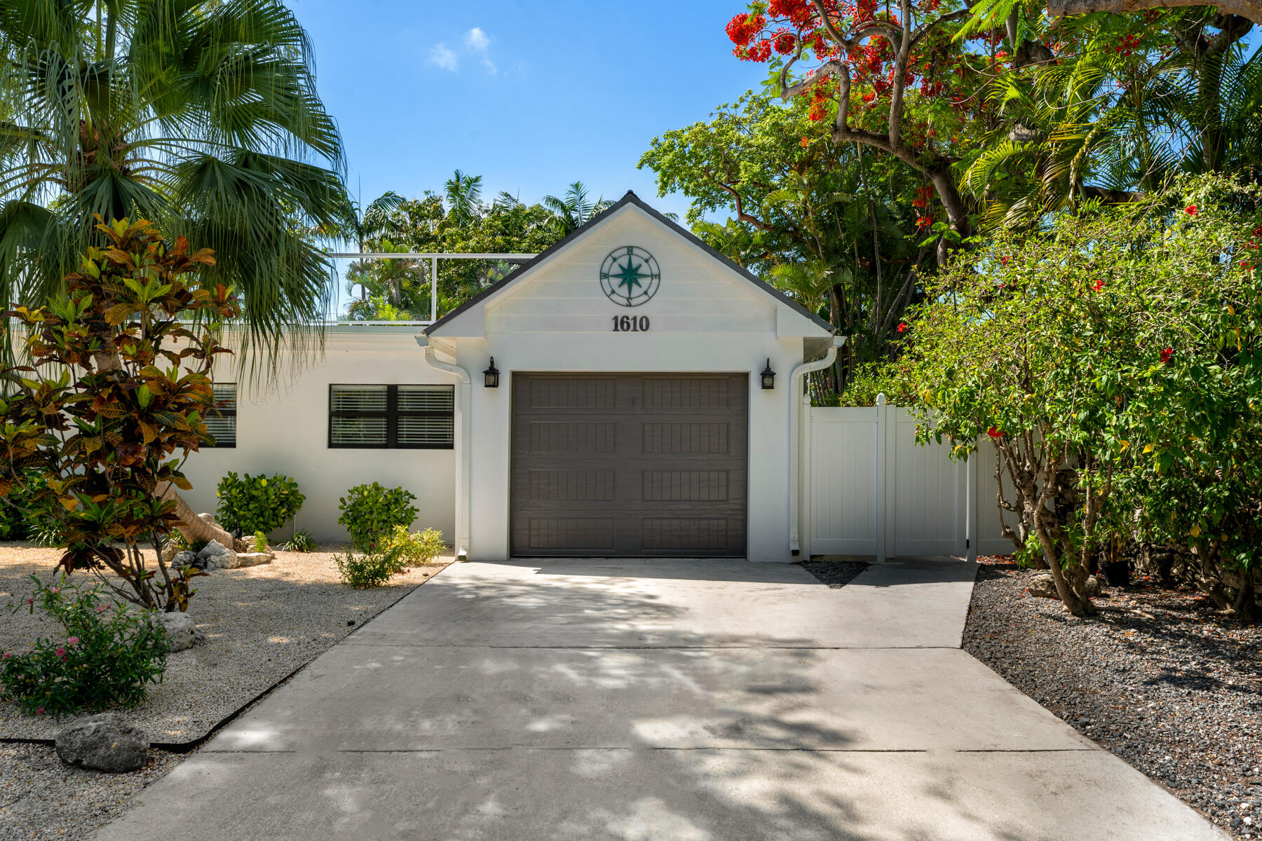 1610 Von Phister Street