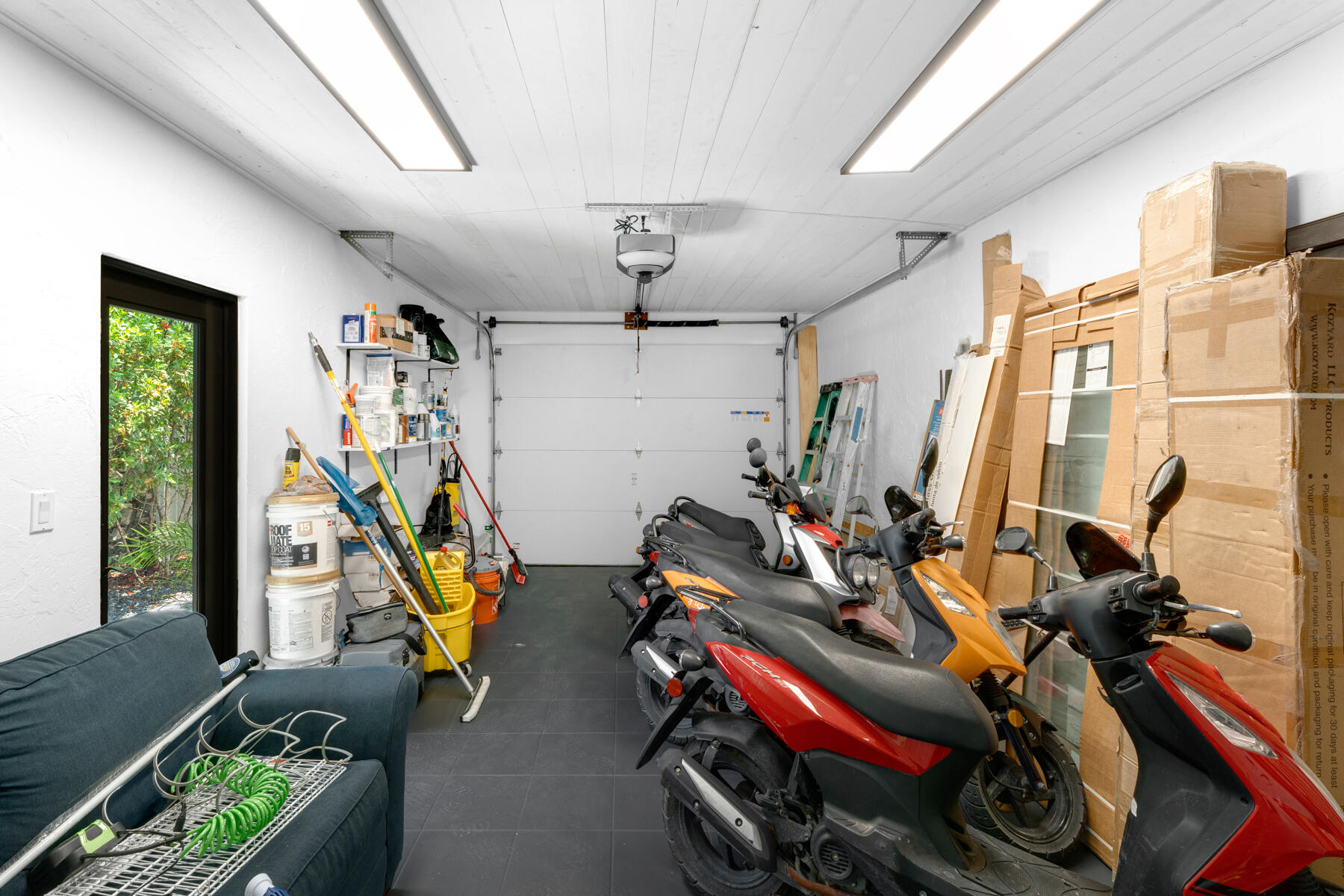 1610 Von Phister Street