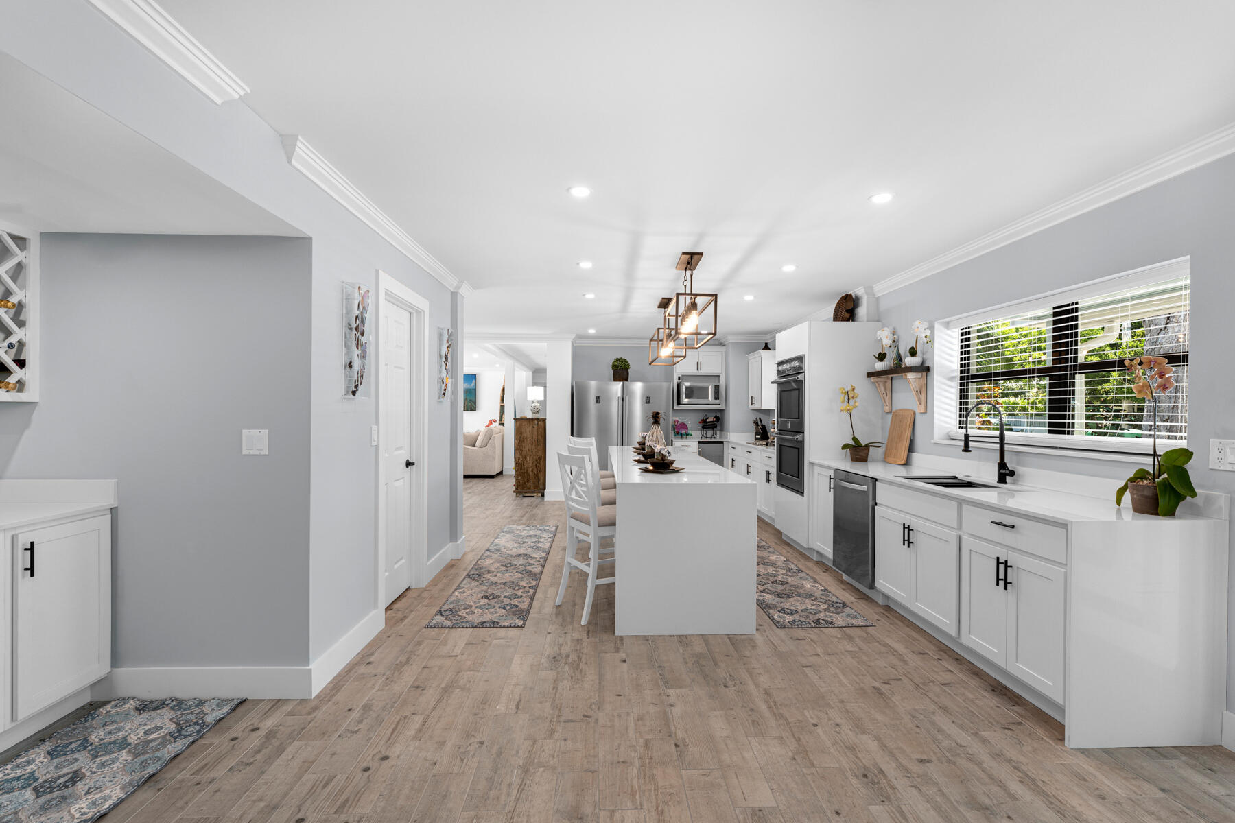 1610 Von Phister Street