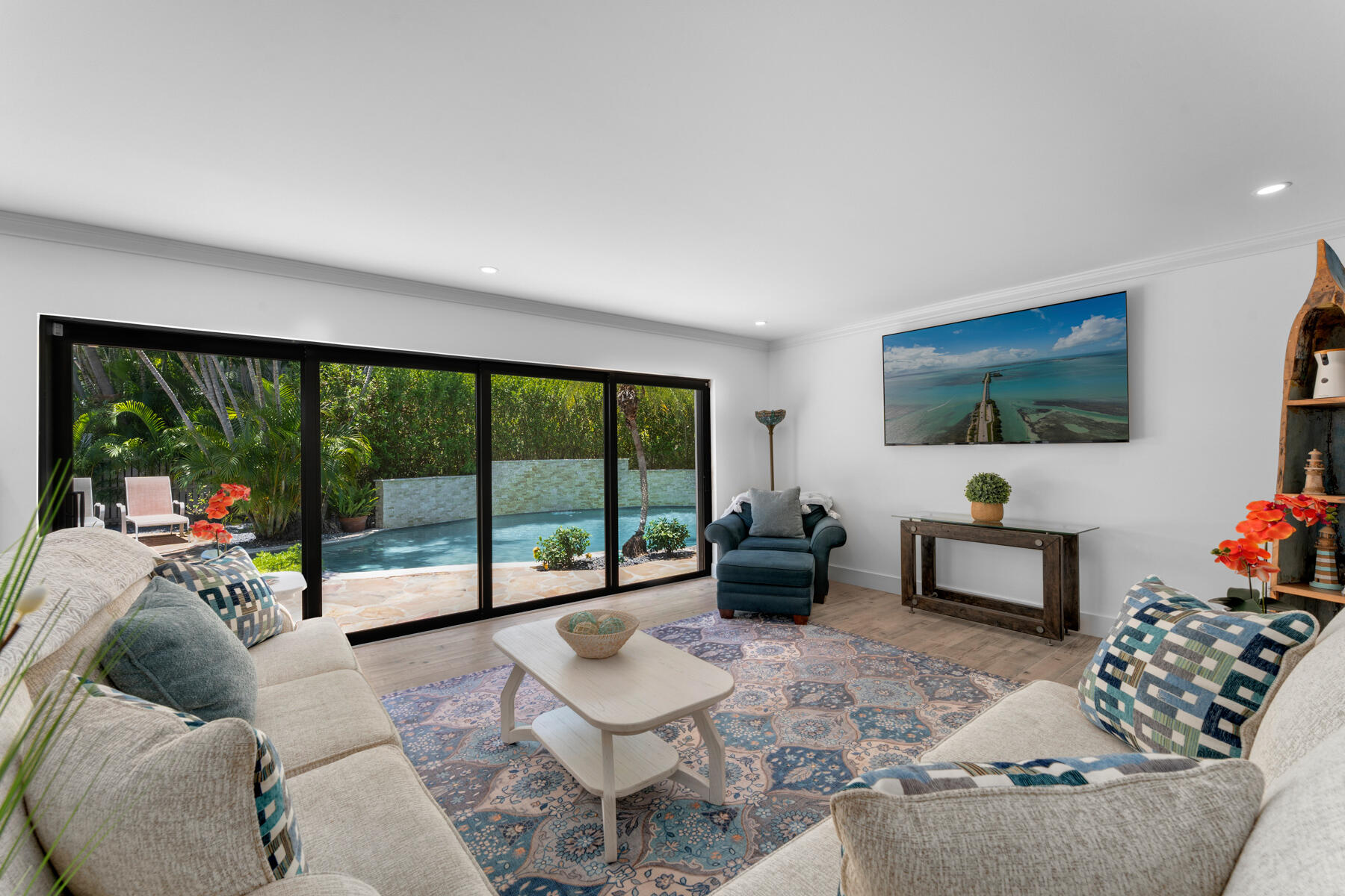 1610 Von Phister Street