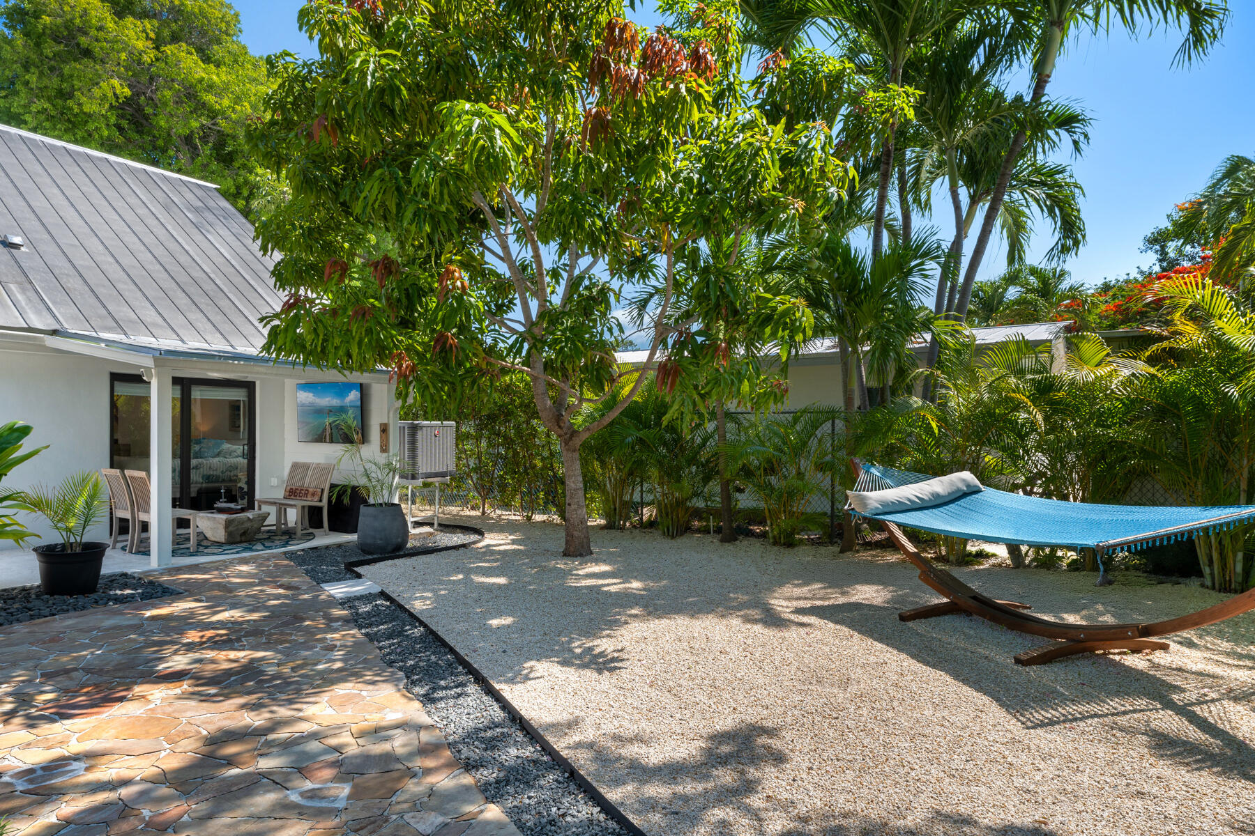 1610 Von Phister Street