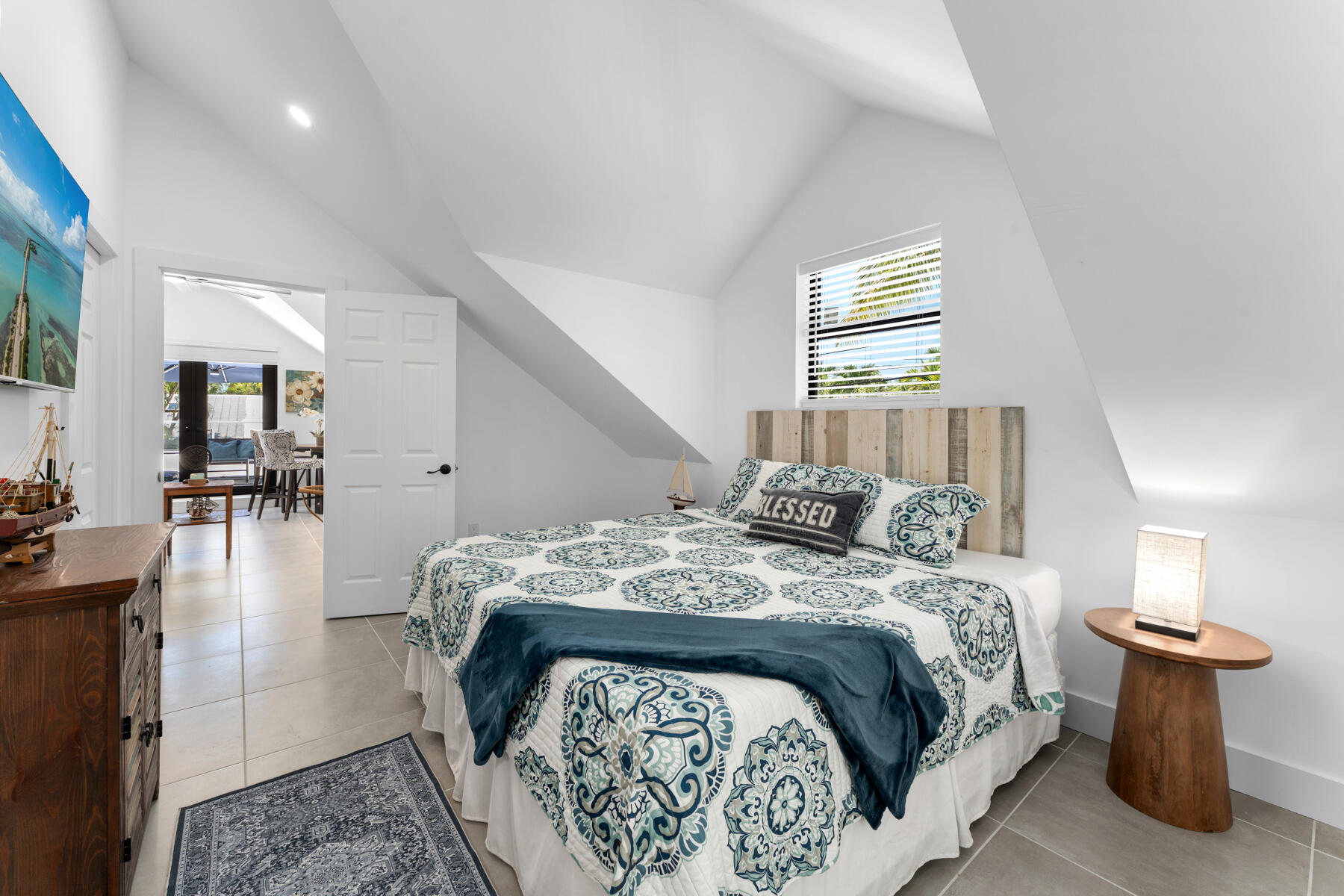 1610 Von Phister Street