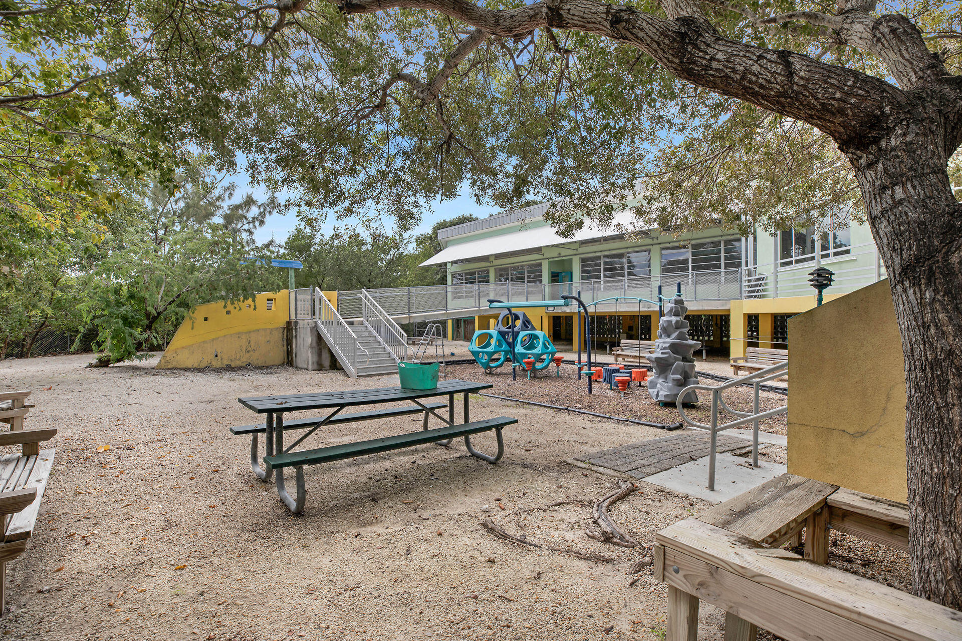 92295 Old State Road Unit: 4A
