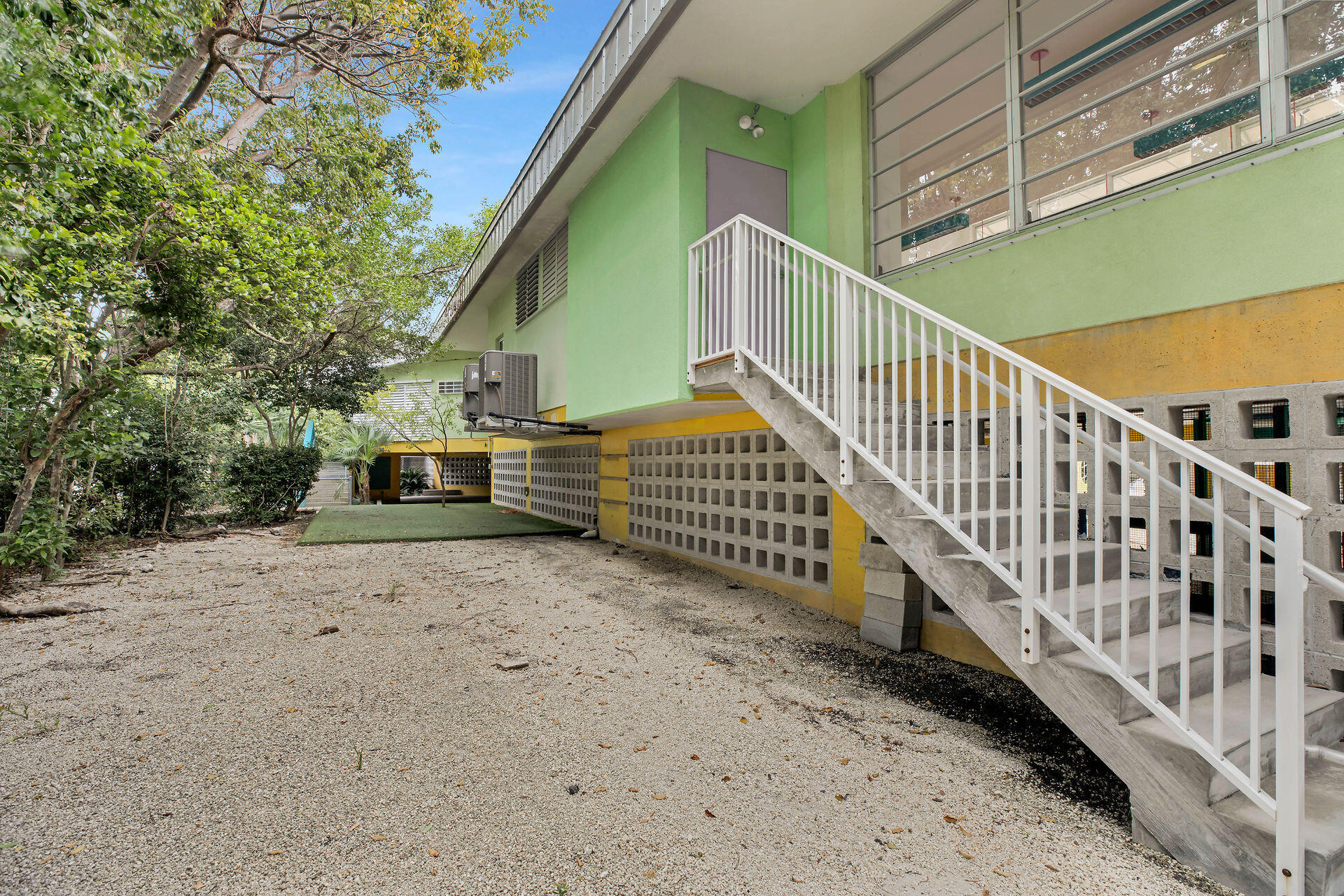 92295 Old State Road Unit: 4A