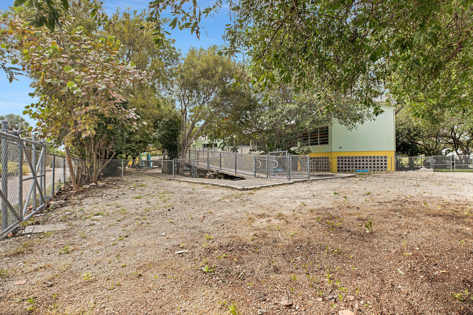 92295 Old State Road Unit: 4A
